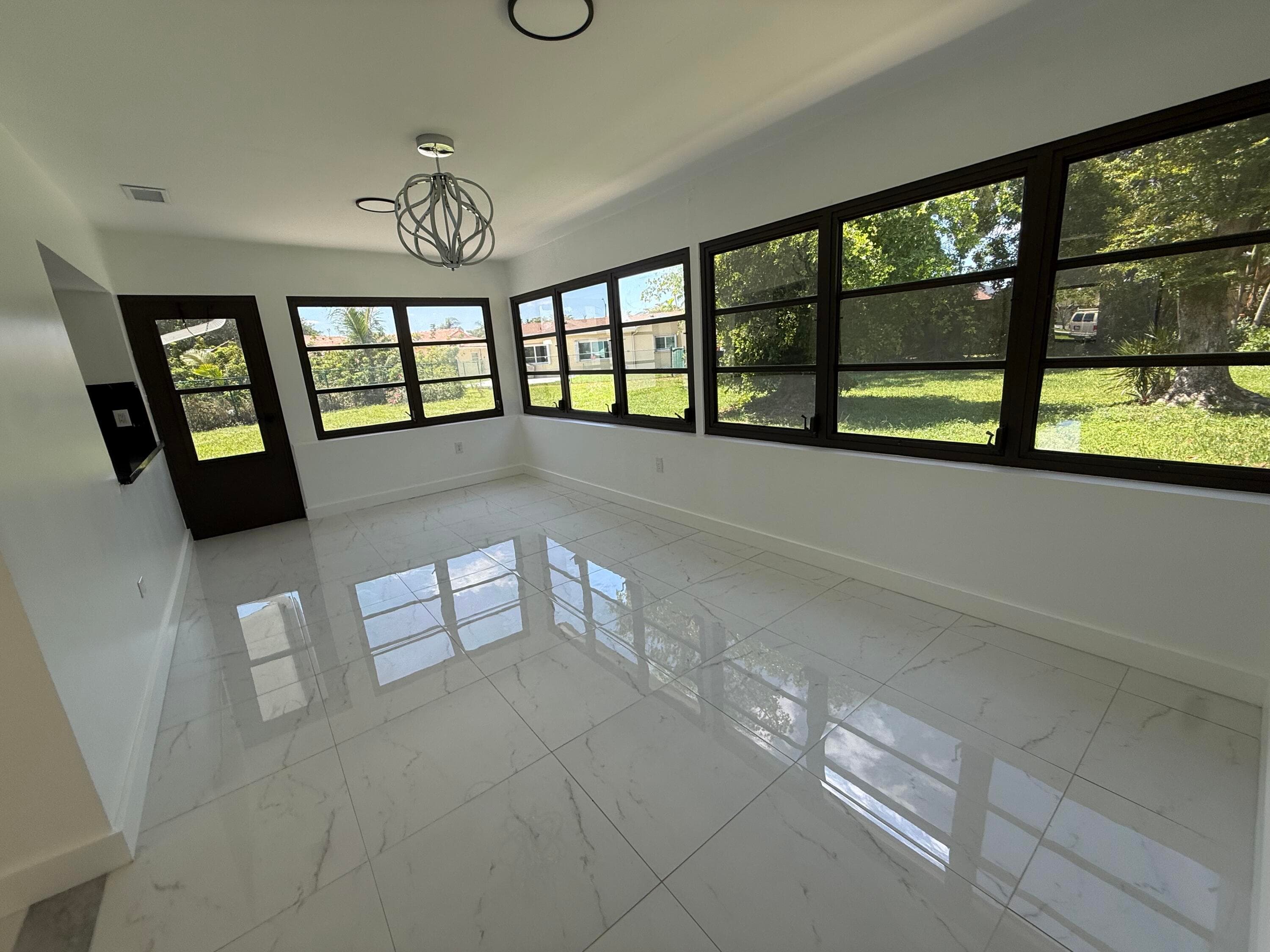 9405 NW 74th Street, Tamarac, FL 33321 — photo 5 of 42