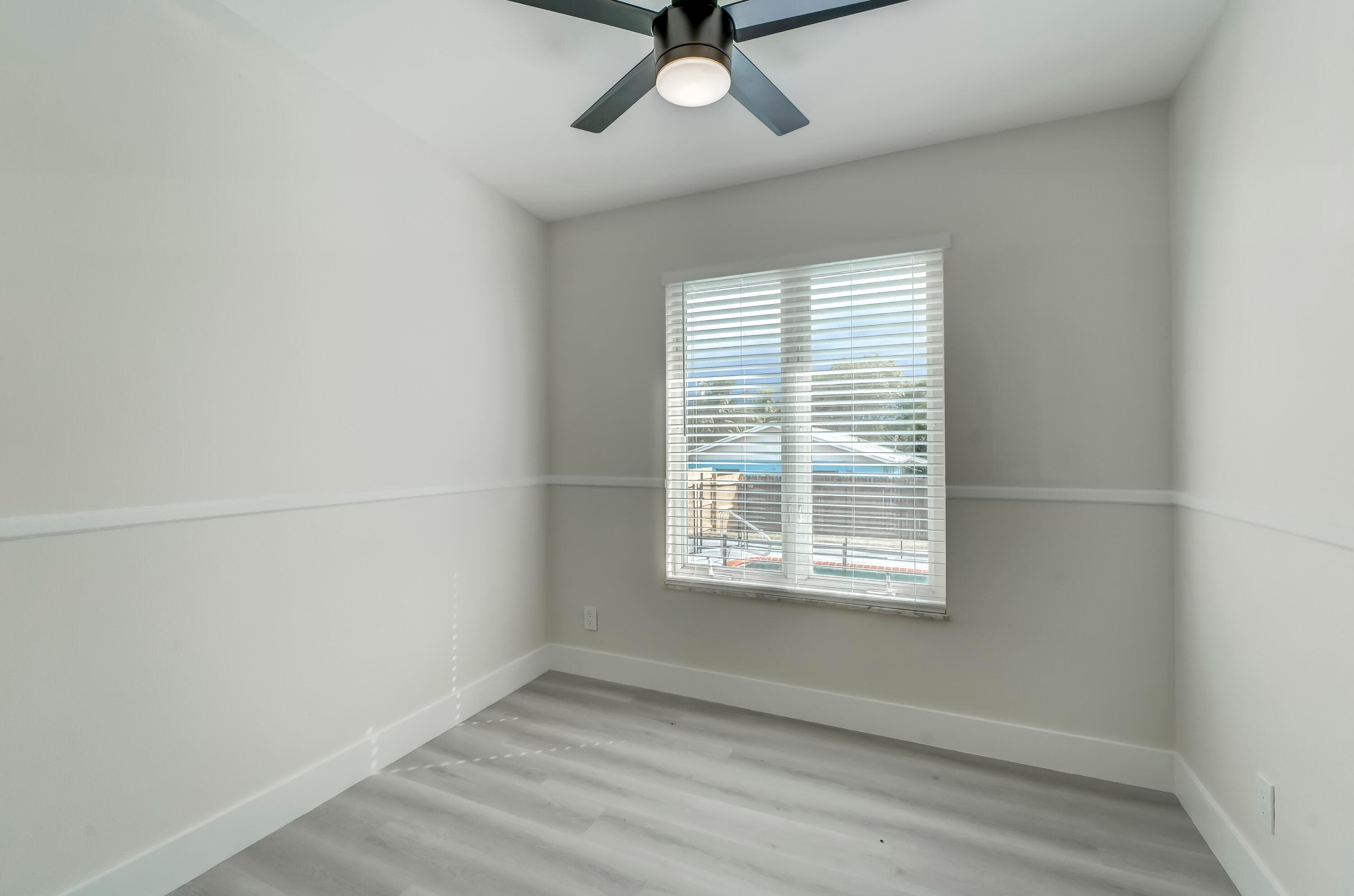 840 Bradley Street, West Palm Beach, FL 33405 — photo 19 of 35