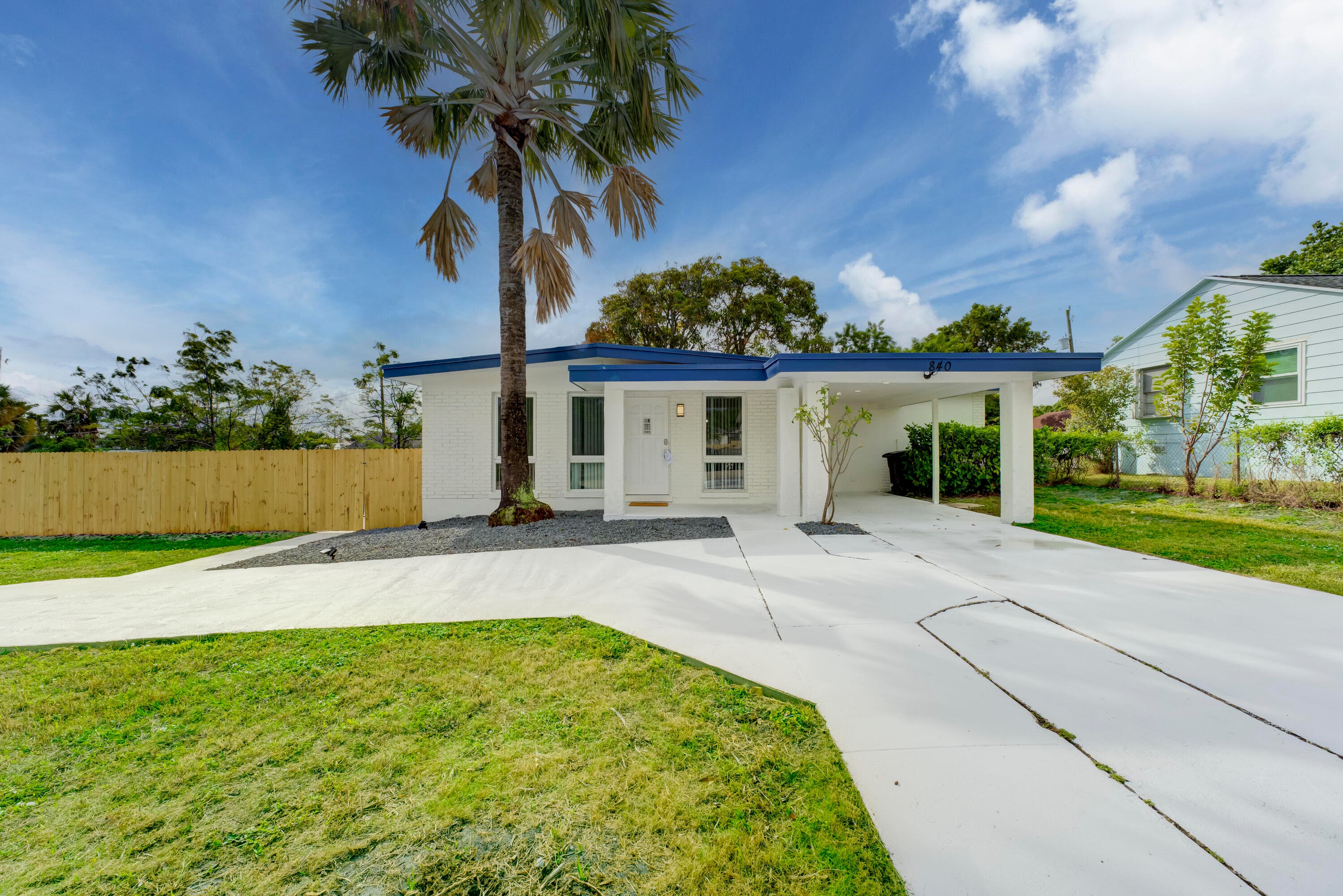 840 Bradley Street, West Palm Beach, FL 33405 — photo 2 of 35