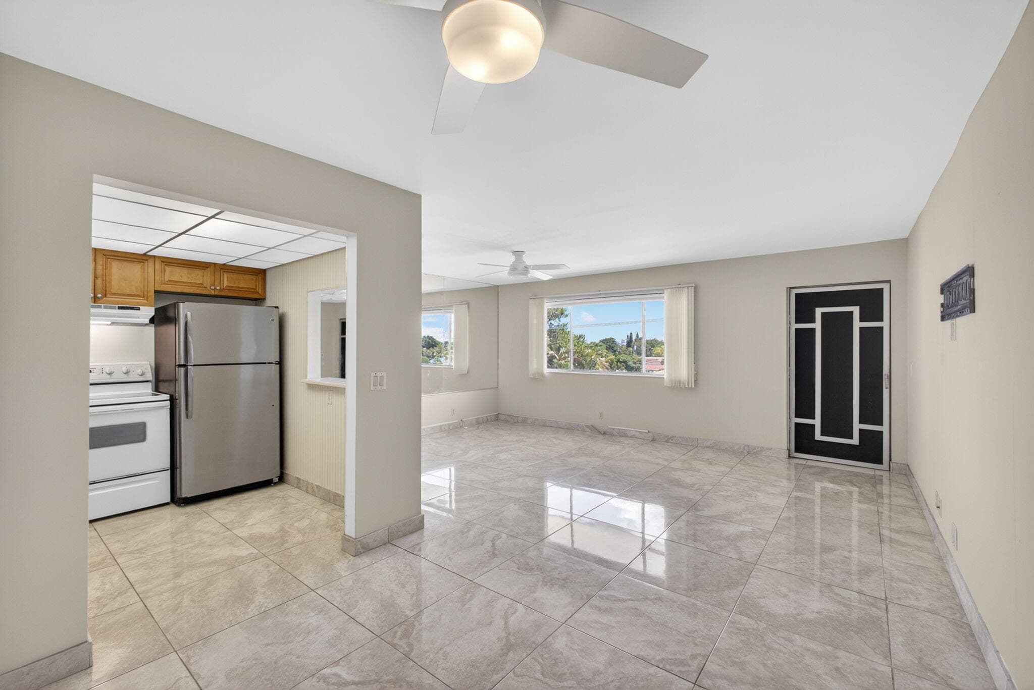 300 S Village Green Cir Circle S 420, Palm Springs, FL 33461 — photo 1 of 23