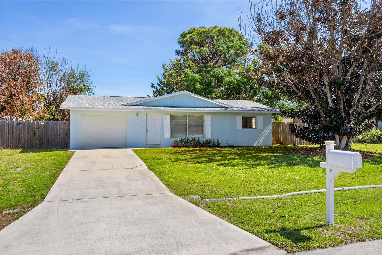 1549 SE Minorca Avenue, Port St. Lucie, FL 34952 — photo 27 of 35