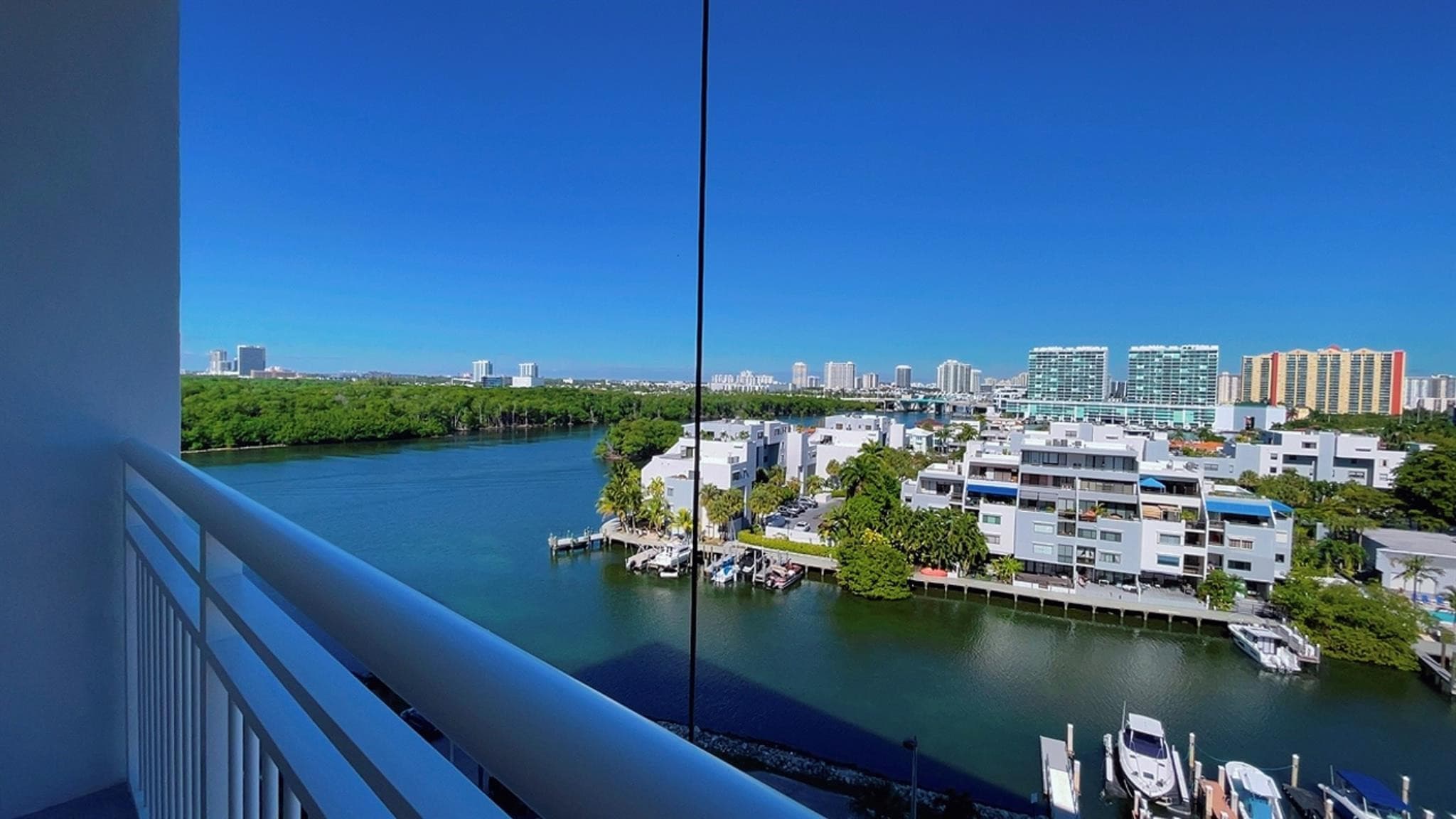 400 Kings Point Drive 1027, Sunny Isles Beach, FL 33160 — photo 3 of 51