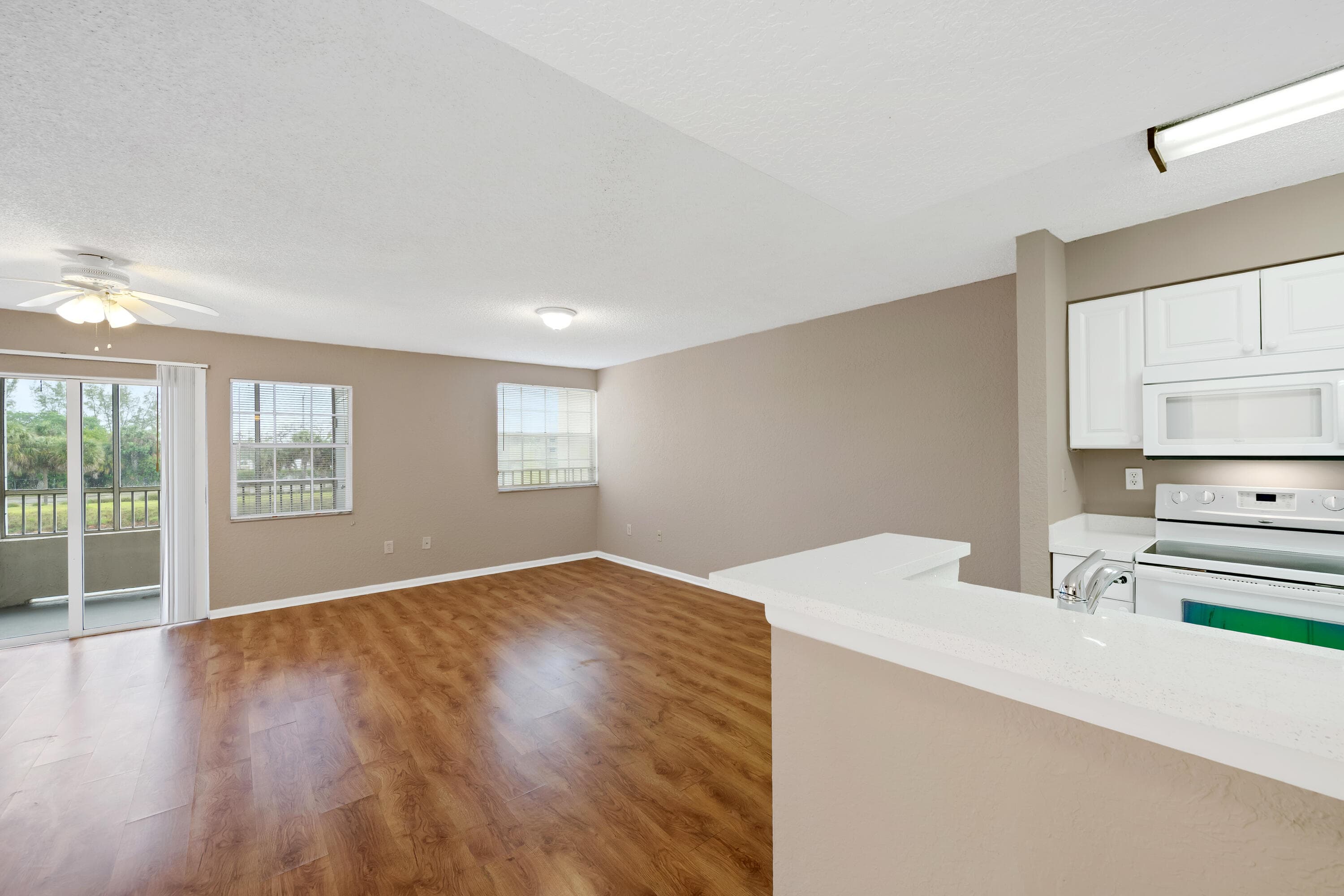 2861 N Oakland Forest Drive 202, Oakland Park, FL 33309 — photo 5 of 27