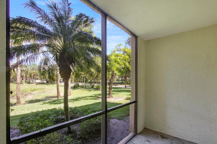 2726 Anzio Court 107, Palm Beach Gardens, FL 33410 — photo 12 of 21
