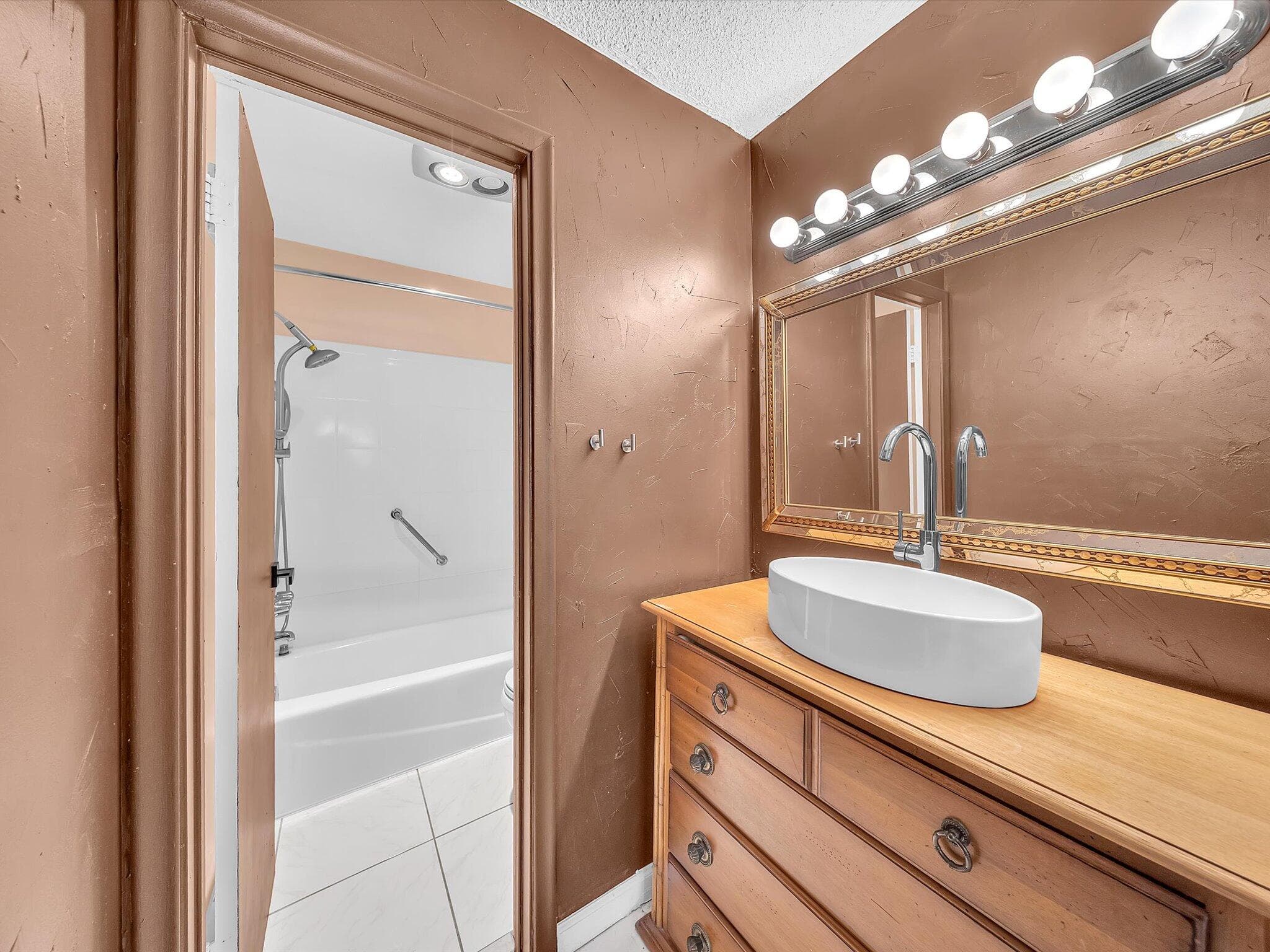 417 SW Natura Avenue B, Deerfield Beach, FL 33441 — photo 15 of 23