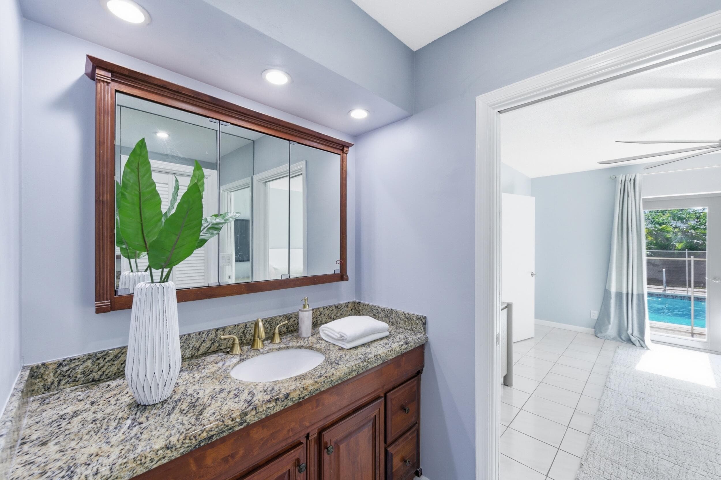 6600 NE 21st Terrace, Fort Lauderdale, FL 33308 — photo 13 of 35