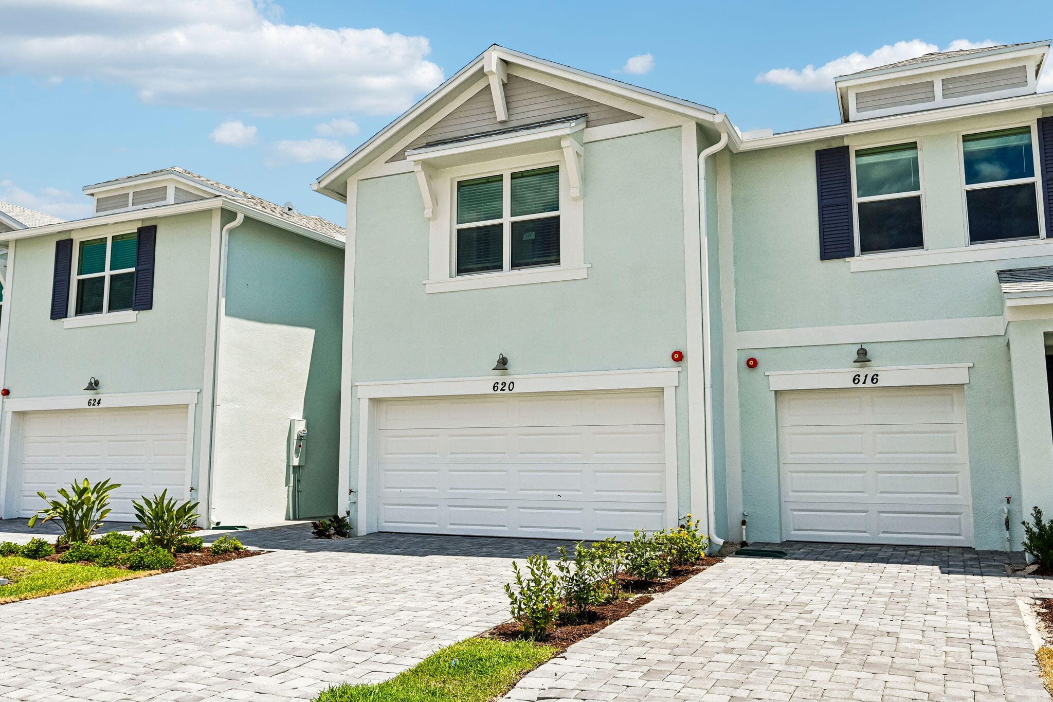 620 Salisbury Circle, Fort Pierce, FL 34982 — photo 2 of 32