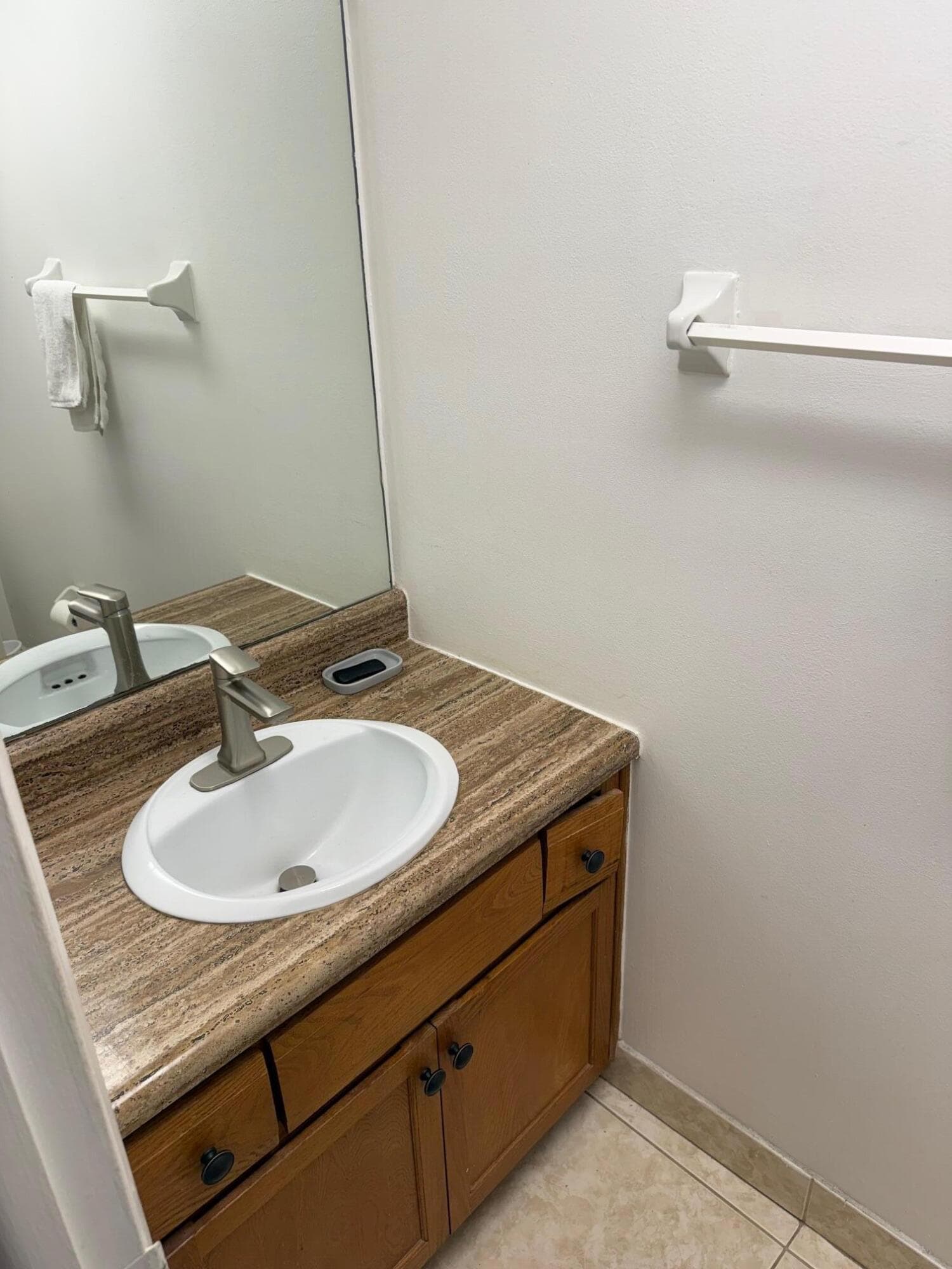 3720 Inverrary Drive 1f, Lauderhill, FL 33319 — photo 4 of 9