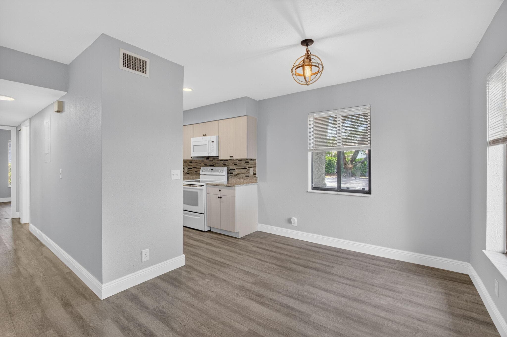 2535 SW 22nd Avenue 103, Delray Beach, FL 33445 — photo 11 of 29