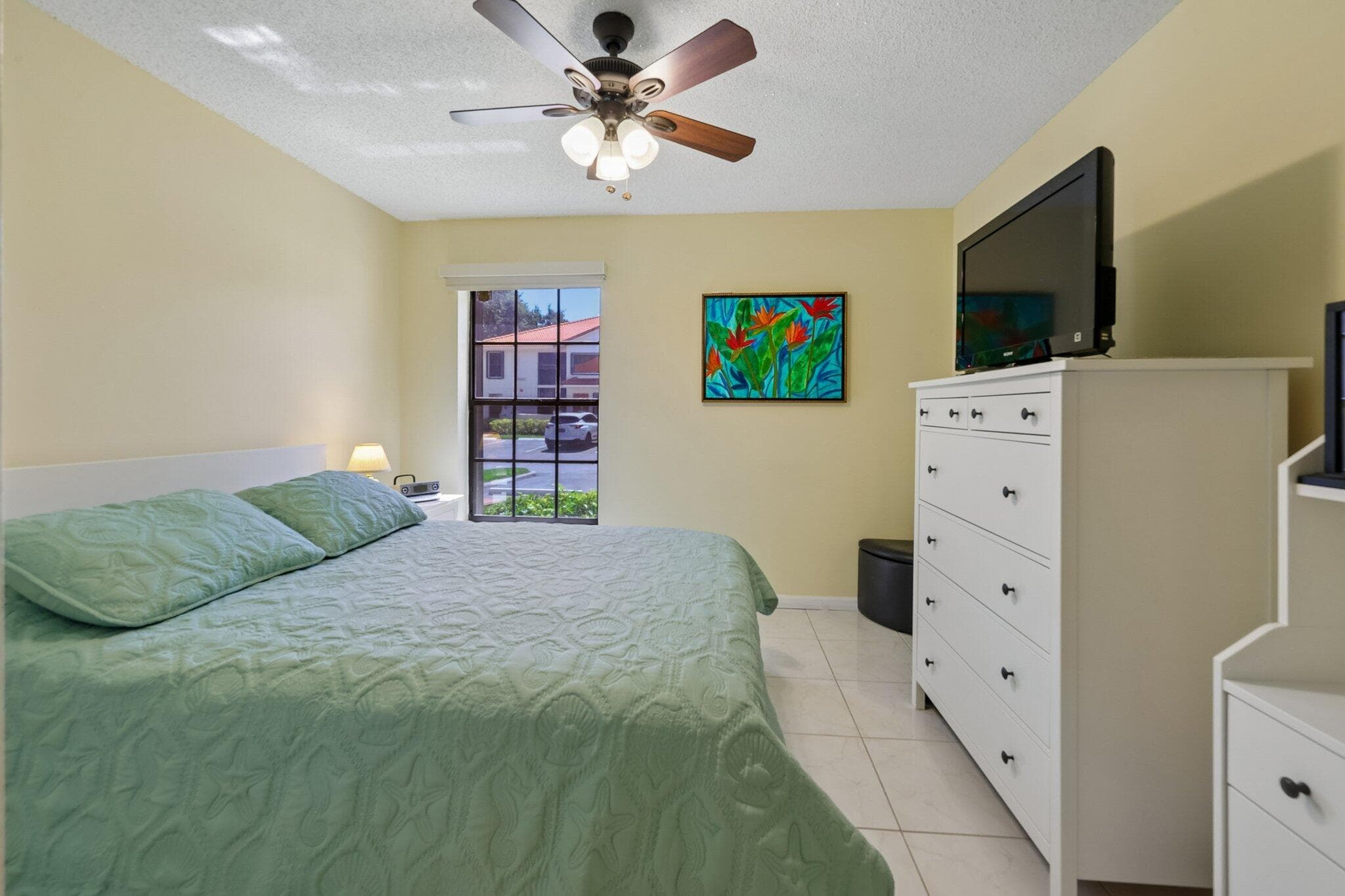 9681 E Sills Dr E 102, Boynton Beach, FL 33437 — photo 6 of 20