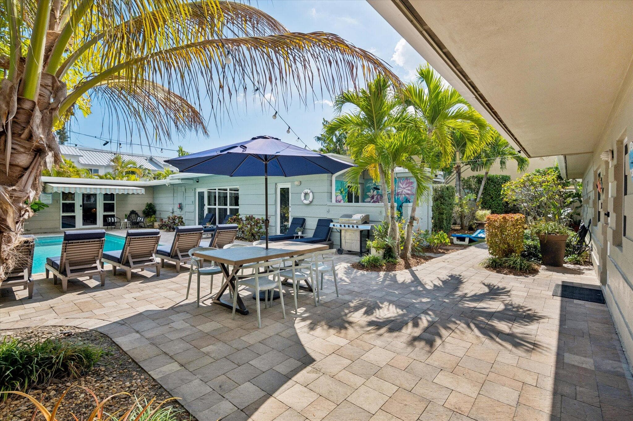 1123 NE 14th Avenue 3, Fort Lauderdale, FL 33304 — photo 3 of 17