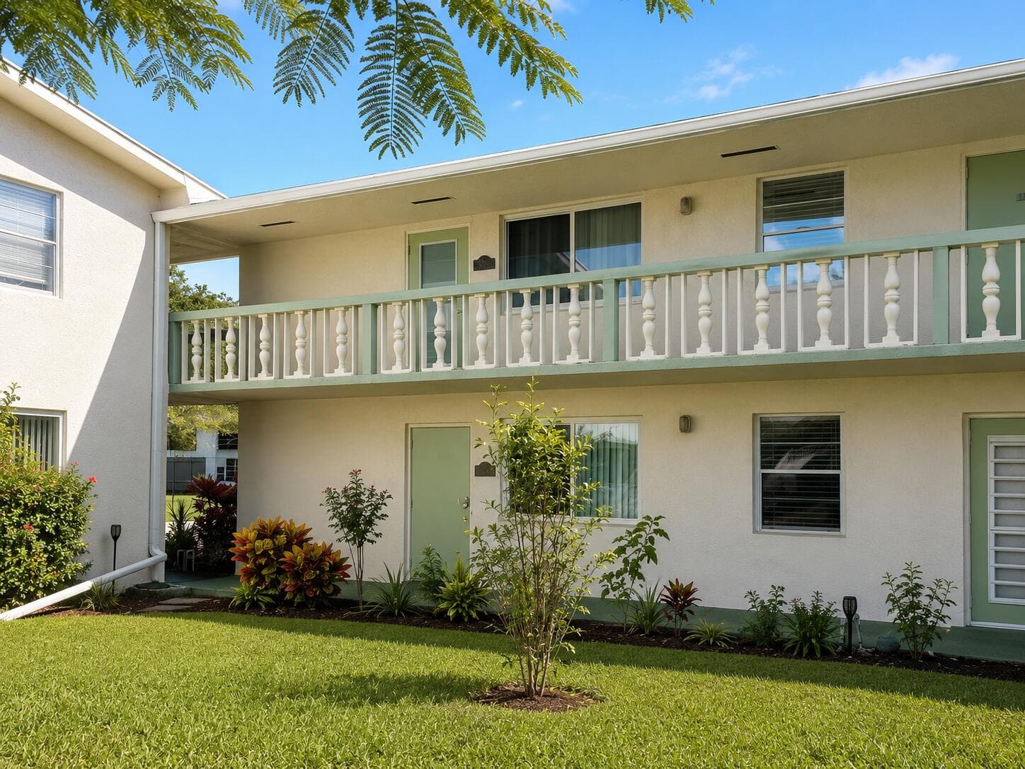 148 Farnham G 148, Deerfield Beach, FL 33442 — photo 1 of 9