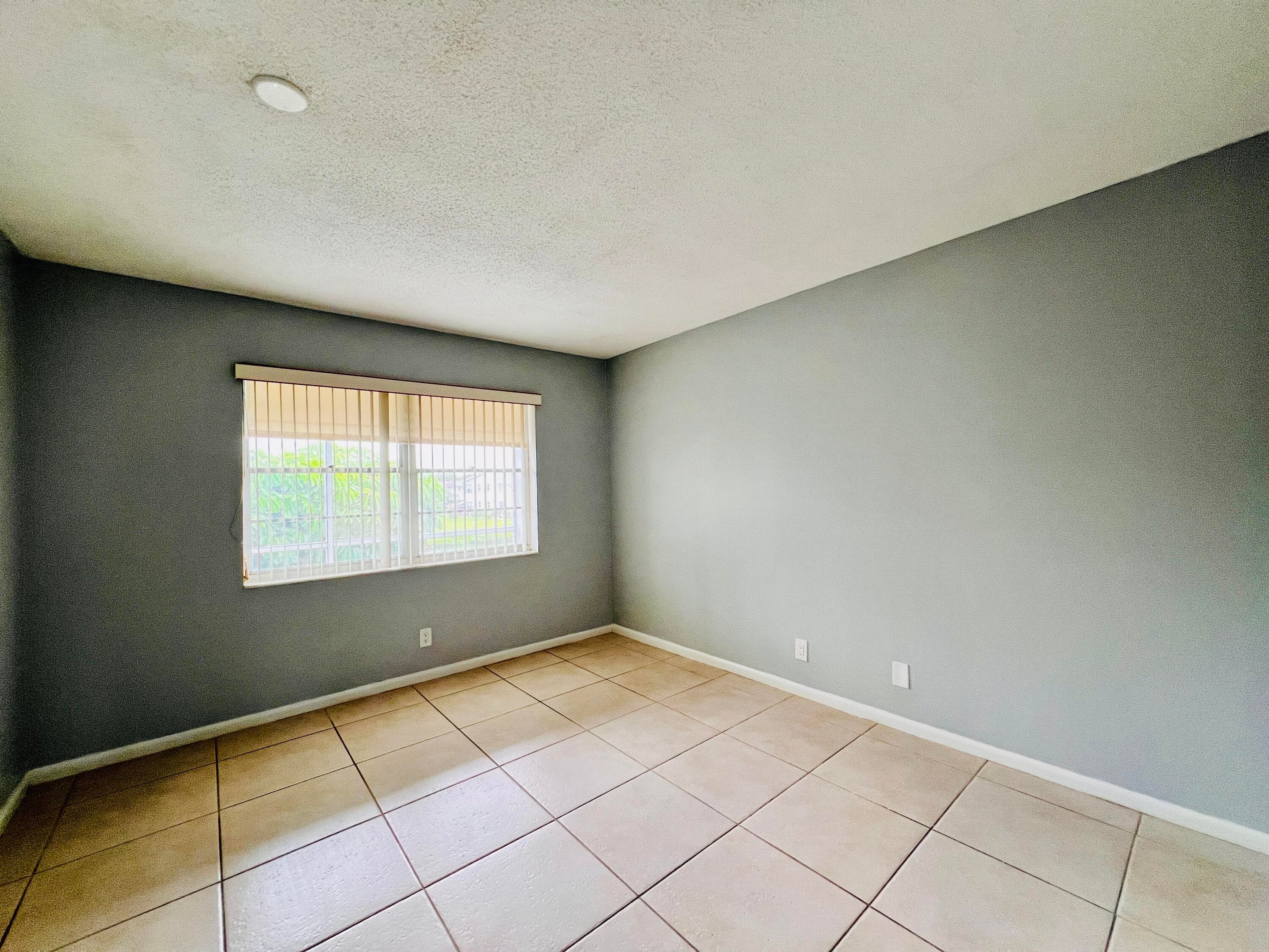 74 Berkshire C, West Palm Beach, FL 33417 — photo 6 of 18