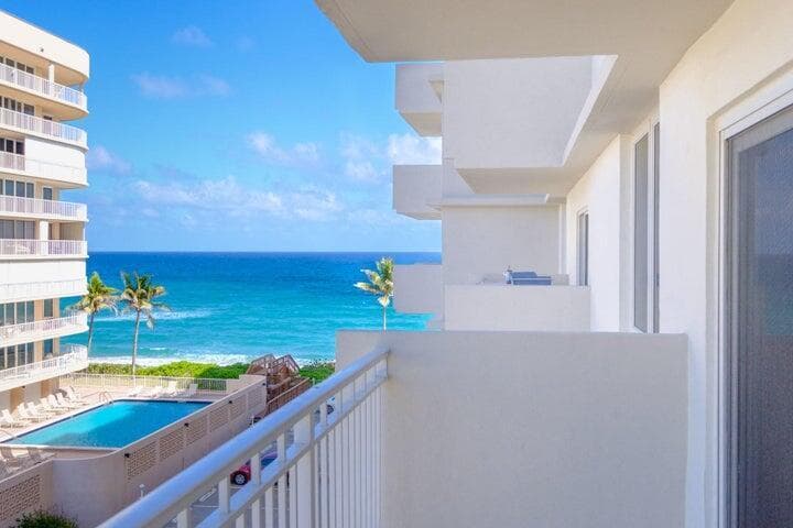 3215 S Ocean Boulevard 402, Highland Beach, FL 33487 — photo