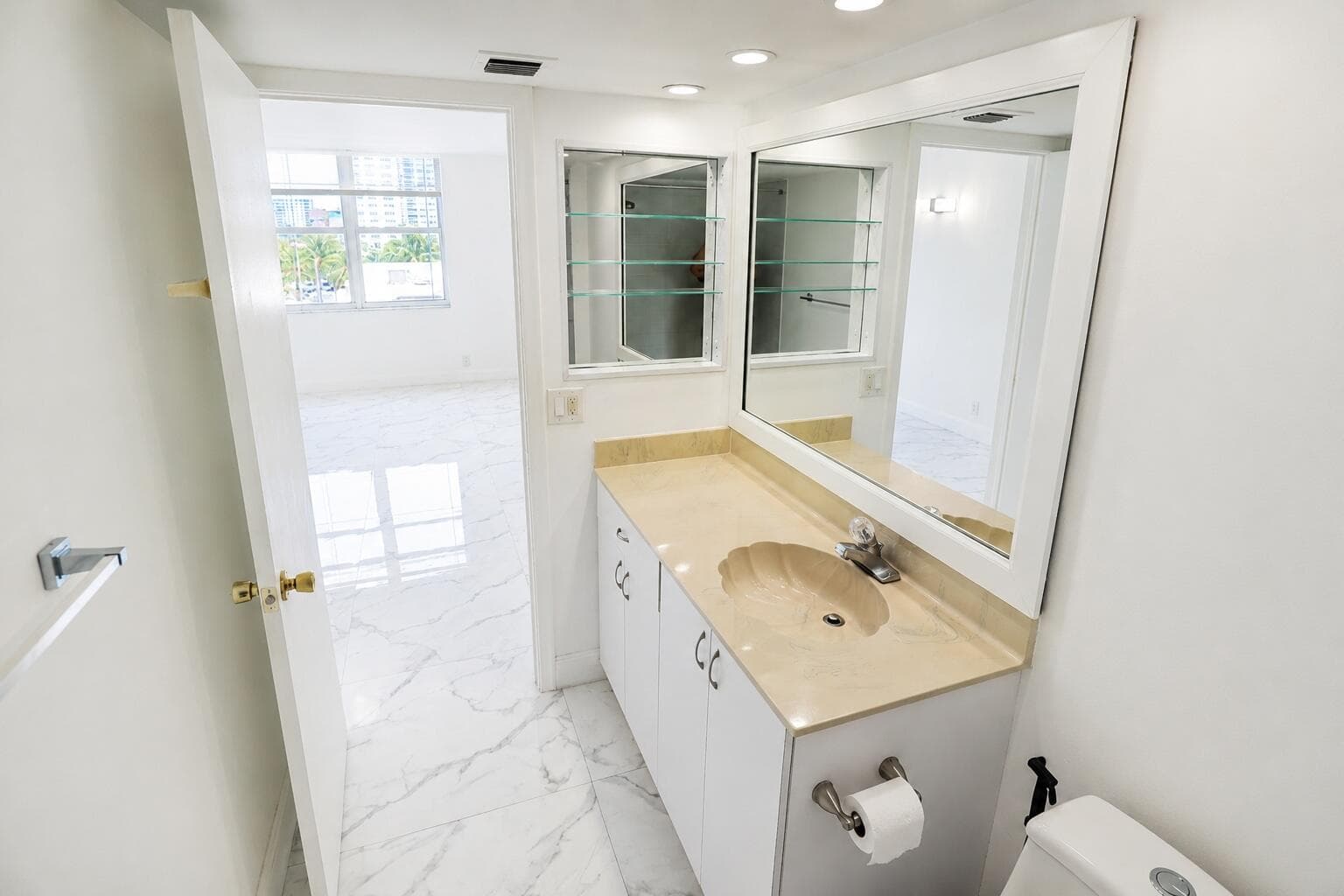 101 Briny Avenue 401, Pompano Beach, FL 33062 — photo 25 of 47