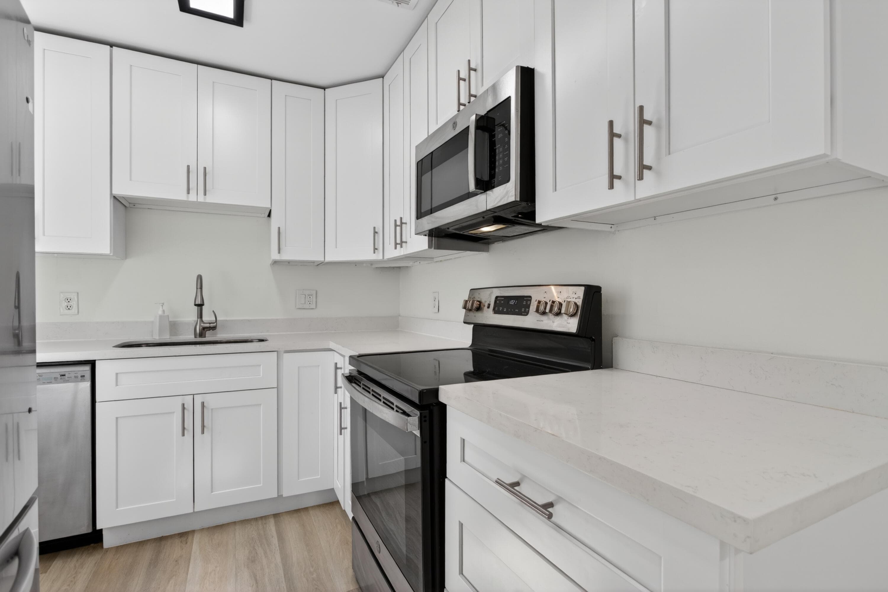 3930 Crystal Lake Drive 209, Deerfield Beach, FL 33064 — photo 1 of 28