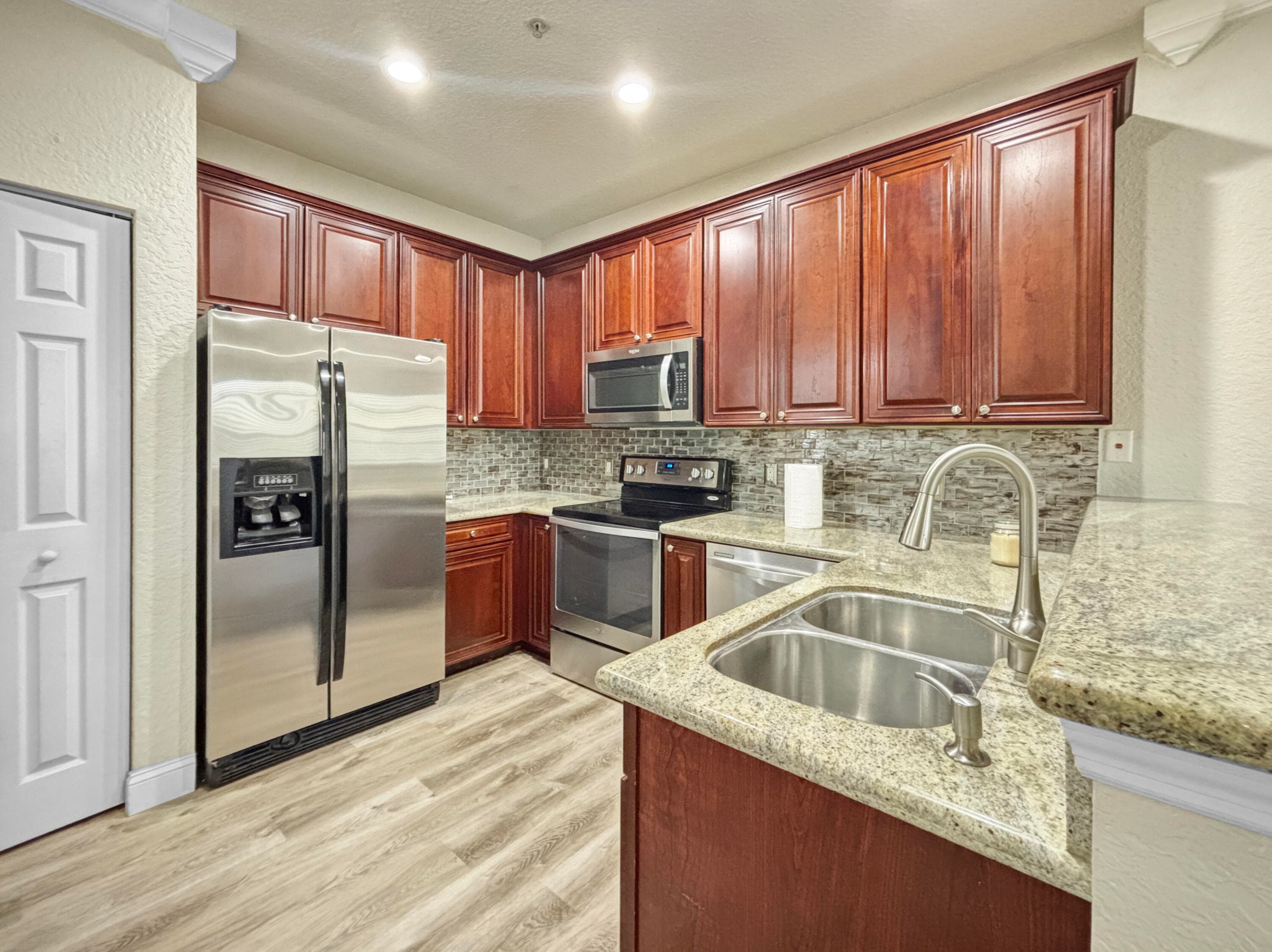 105 E Pigeon Plum Drive 103, Jupiter, FL 33458 — photo 5 of 56