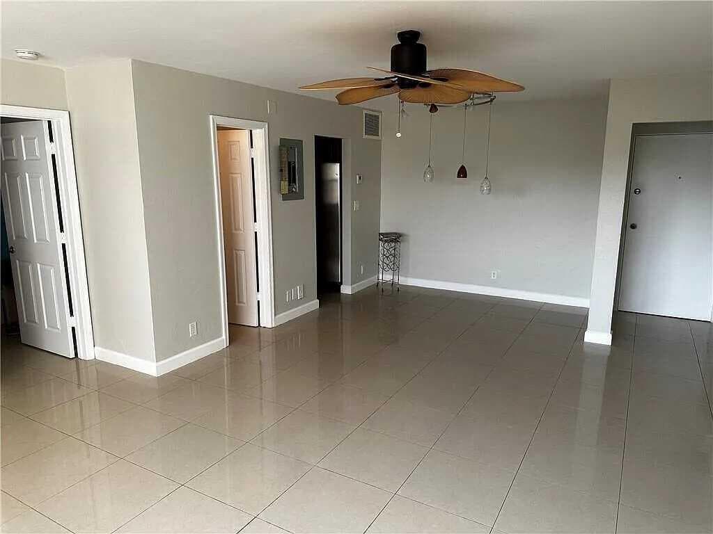 105 S Riverside Drive 303, Pompano Beach, FL 33062 — photo 15 of 37