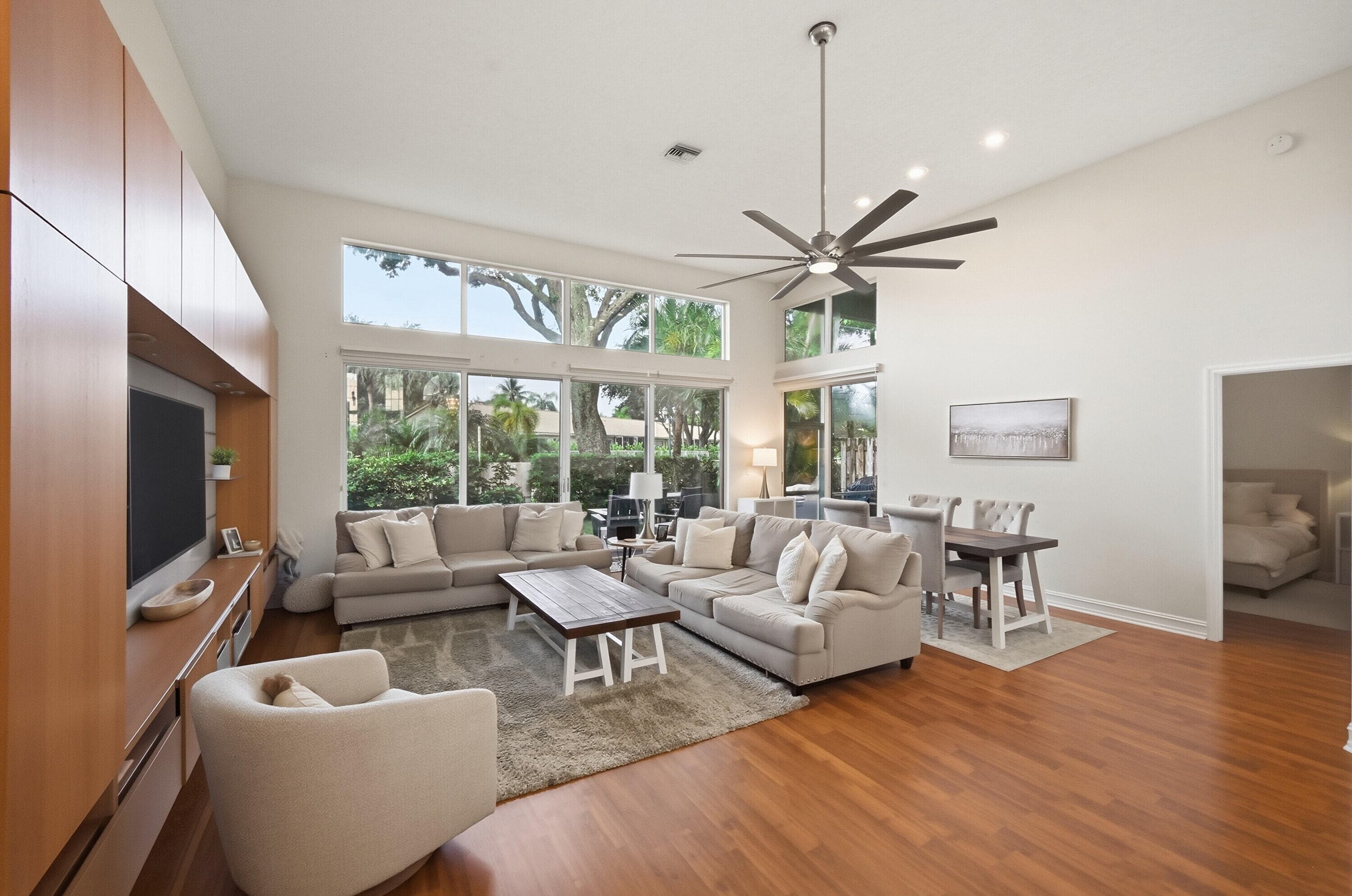 17242 Boca Club Boulevard 102, Boca Raton, FL 33487 — photo 8 of 31
