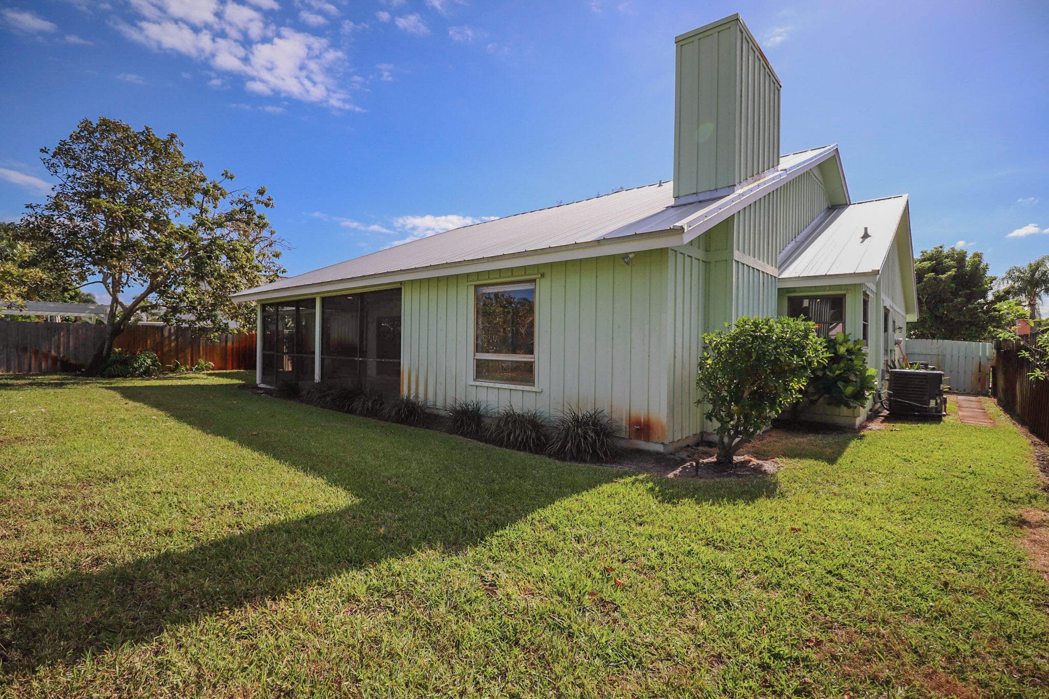 65 W Pinehill Trl W W, Tequesta, FL 33469 — photo 27 of 29
