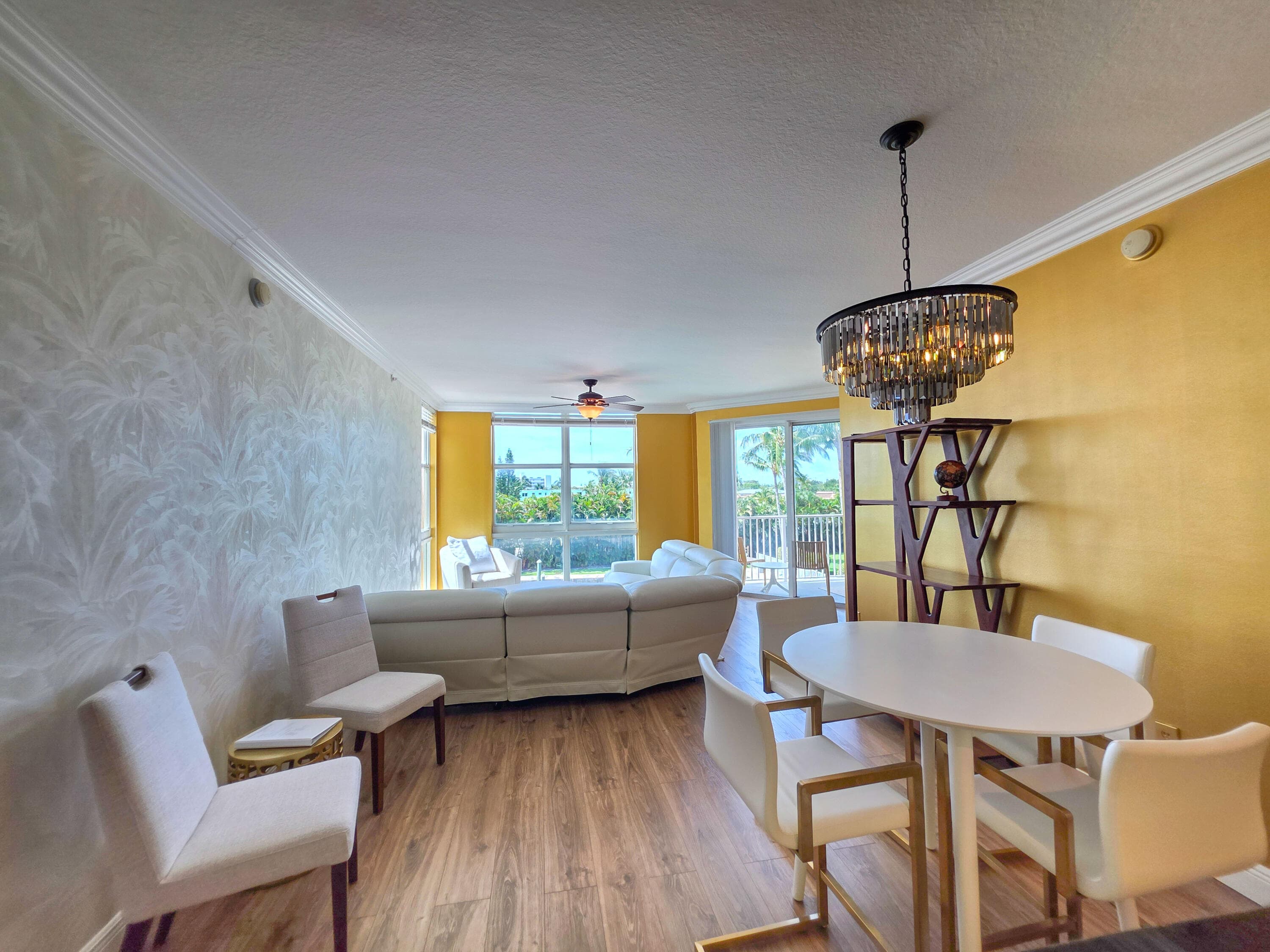 806 E Windward Way 323, Lantana, FL 33462 — photo 2 of 43