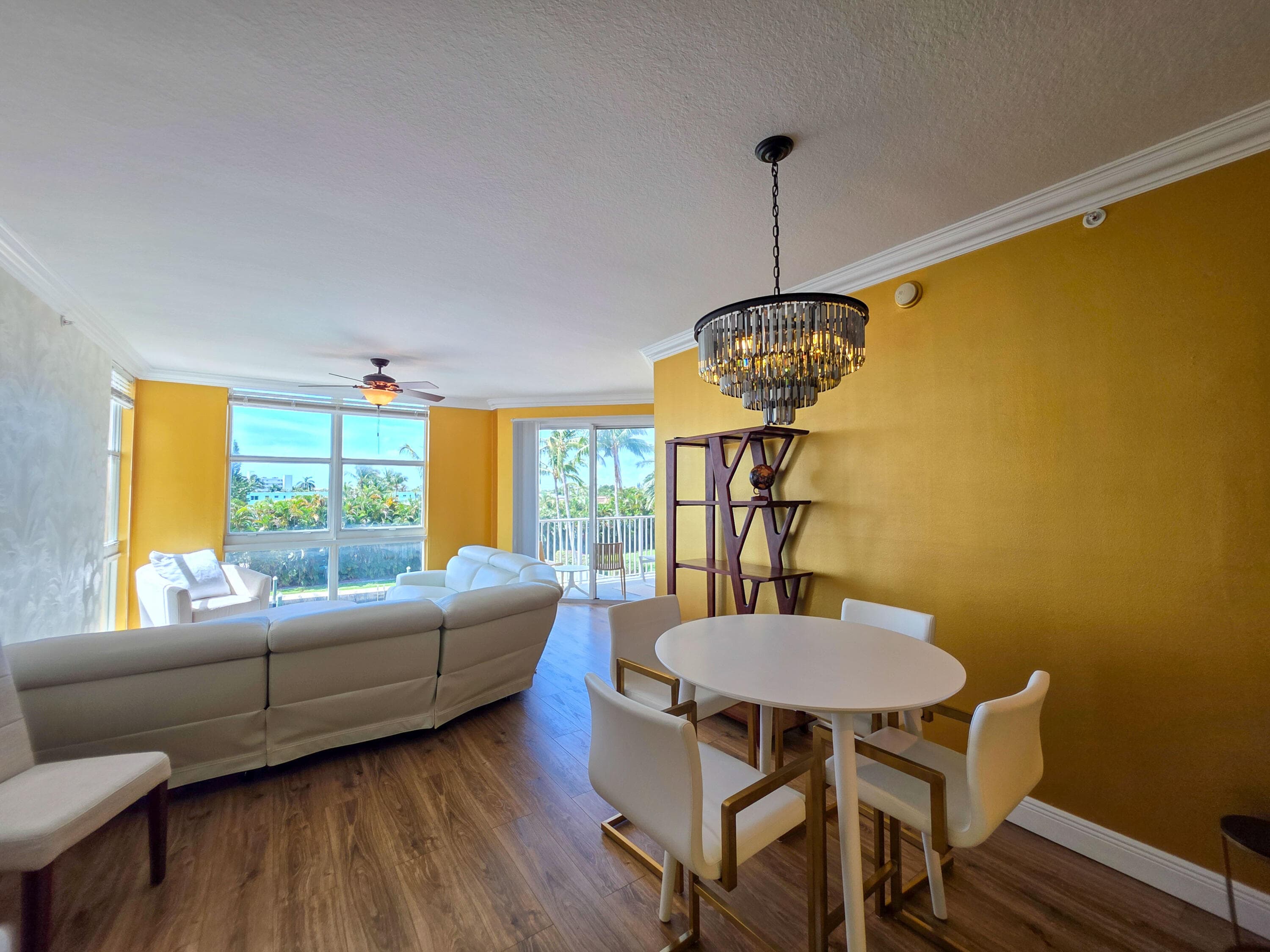 806 E Windward Way 323, Lantana, FL 33462 — photo 3 of 43