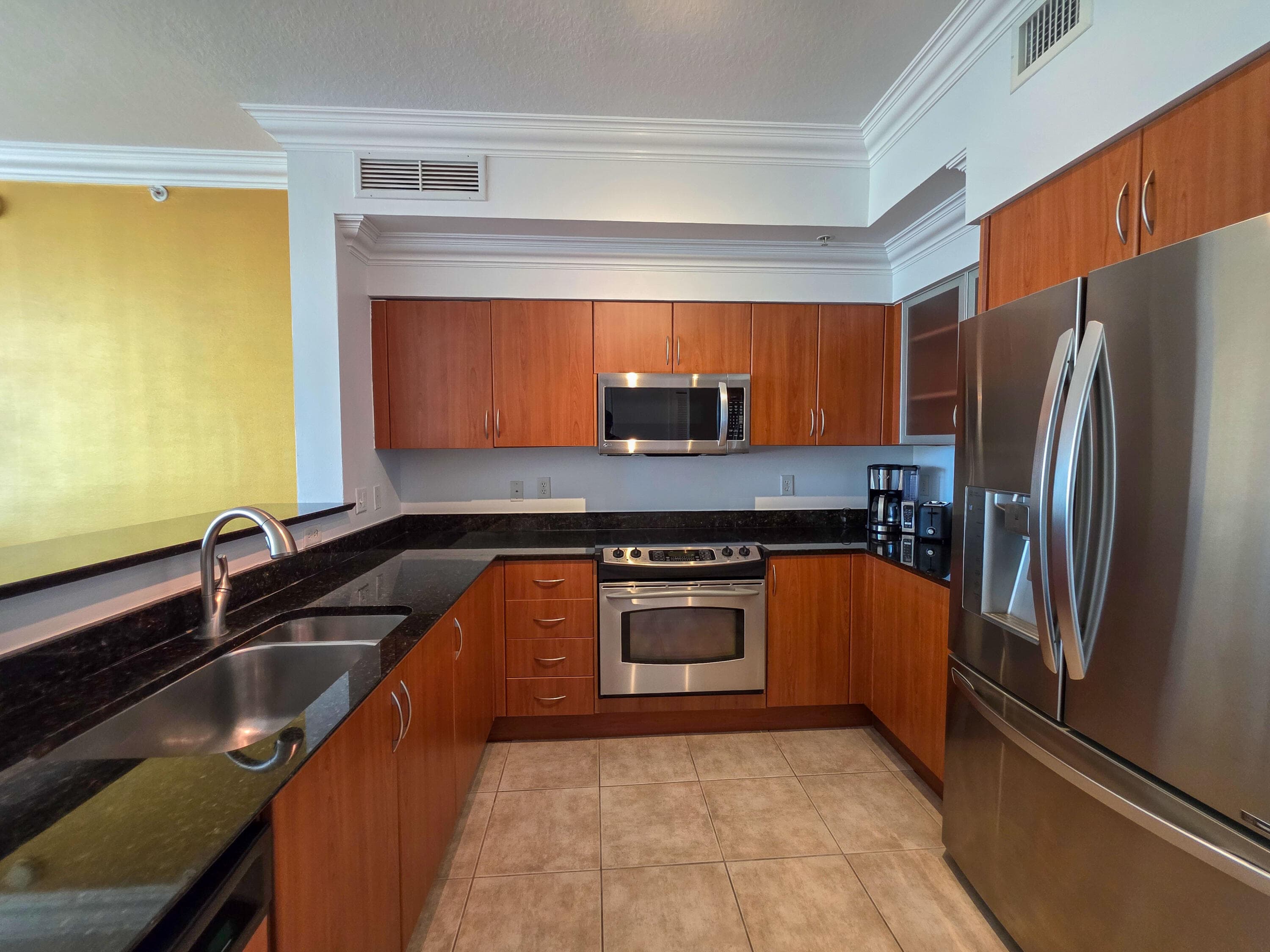 806 E Windward Way 323, Lantana, FL 33462 — photo 9 of 43