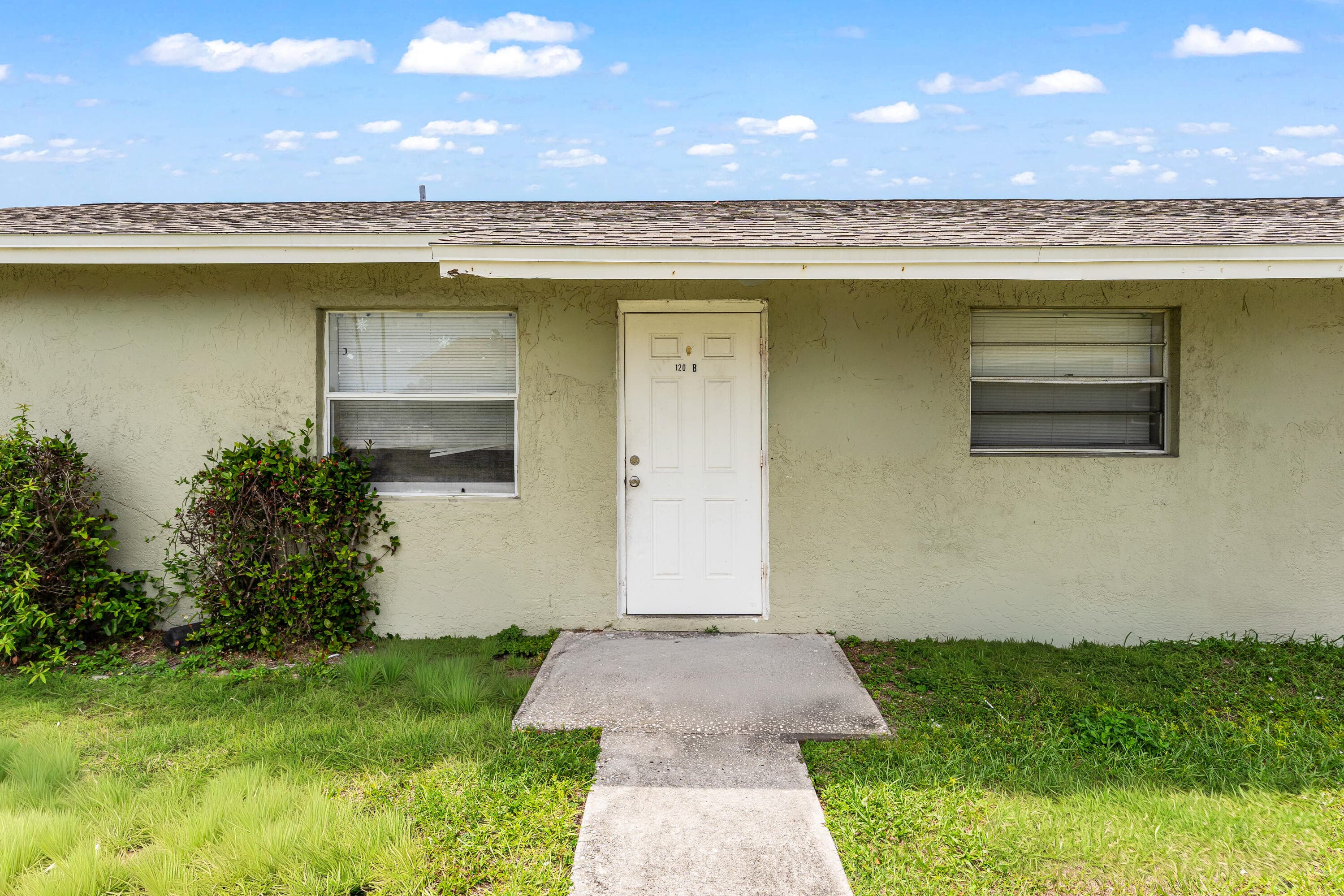 1205 Ave K, Fort Pierce, FL 34950 — photo 8 of 62