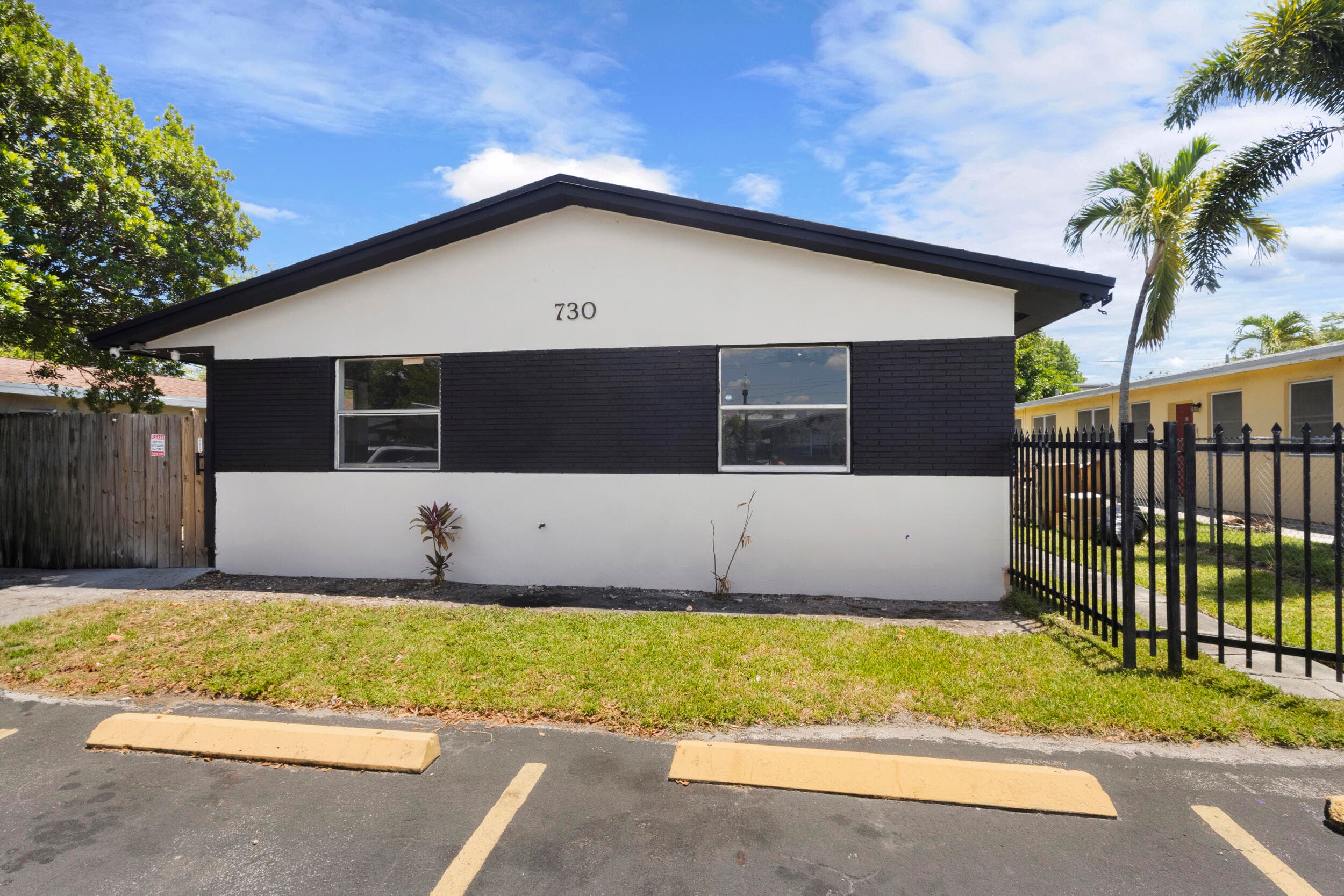 730 NW 4th Avenue, Fort Lauderdale, FL 33311 — photo 22 of 27