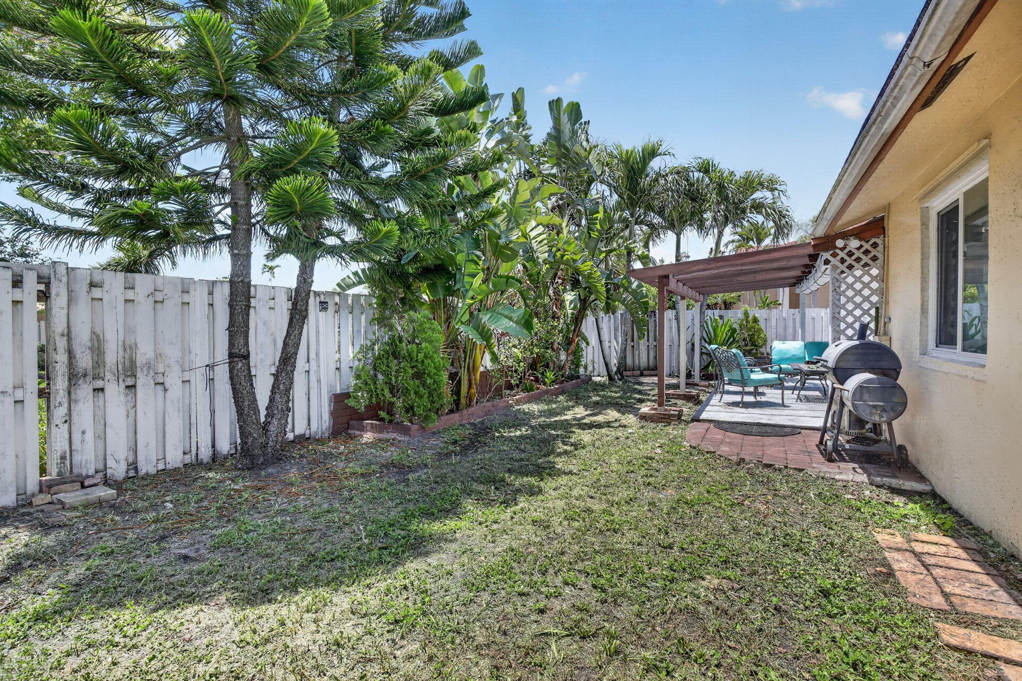 13970 Oaklawn Place, Davie, FL 33325 — photo 38 of 53
