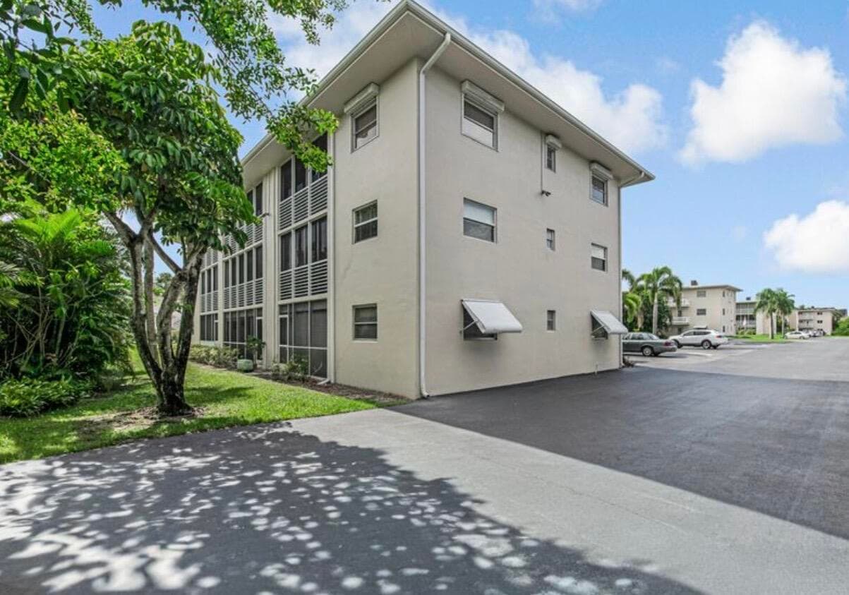 2855 Garden Drive S 102, Lake Worth Beach, FL 33461 — photo 21 of 44
