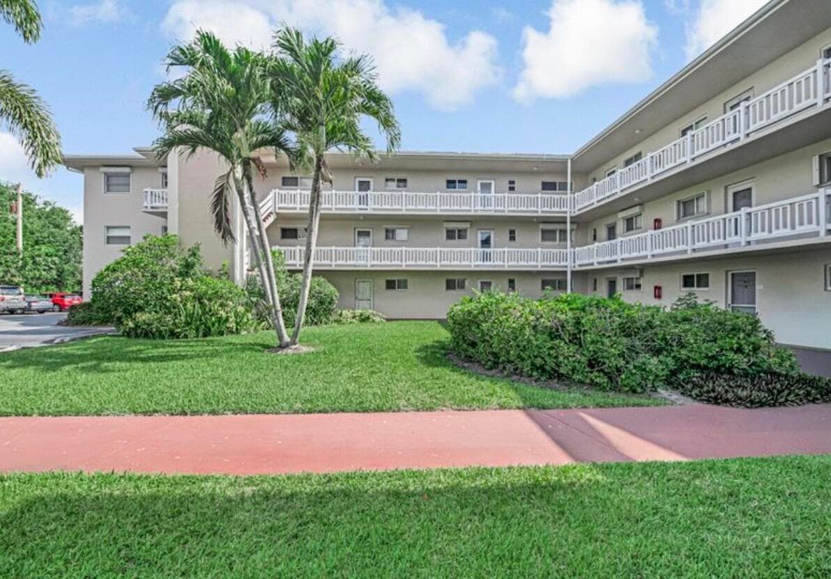 2855 Garden Drive S 102, Lake Worth Beach, FL 33461 — photo 24 of 44