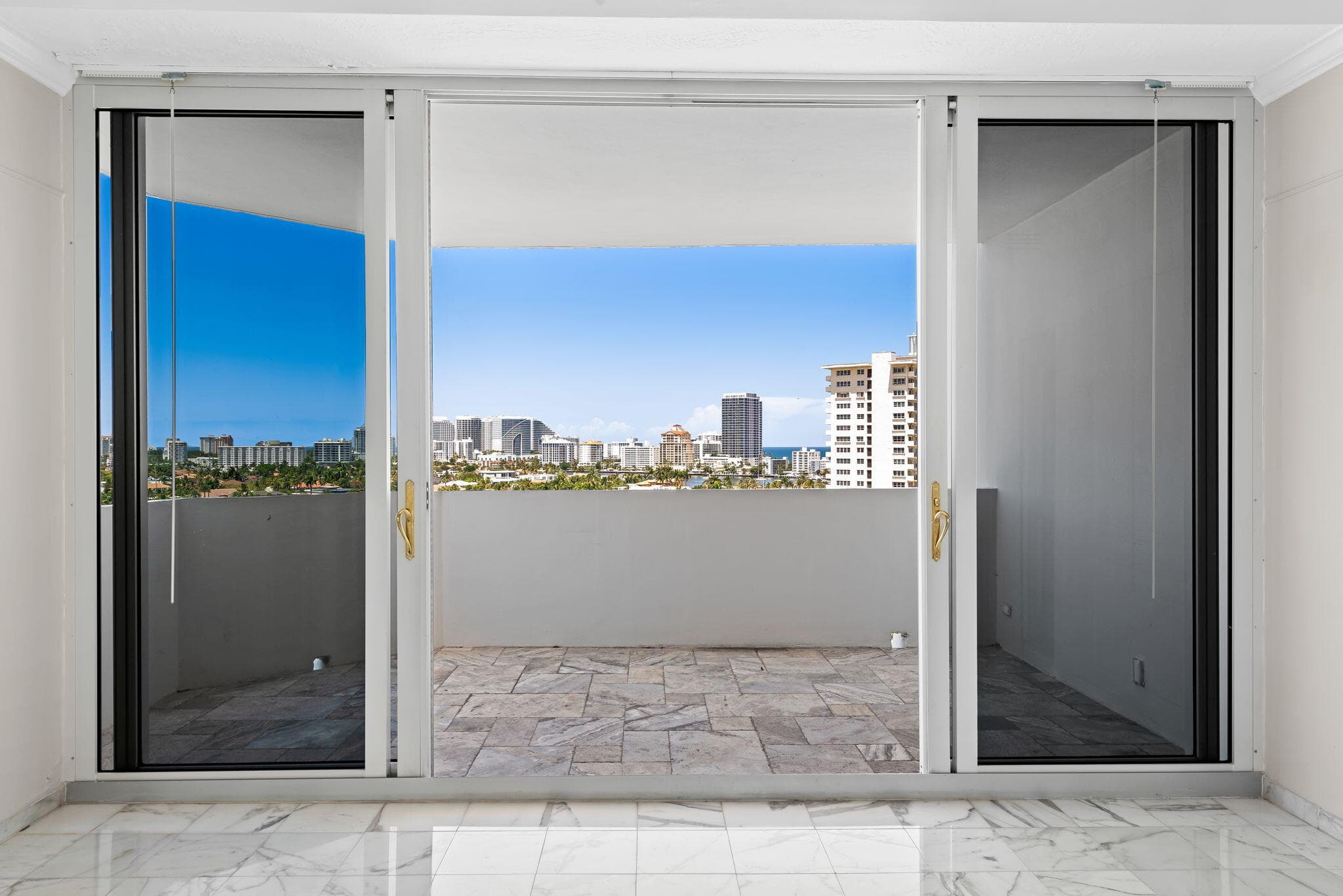 333 Sunset Drive Apt 1008, Fort Lauderdale, FL 33301 — photo 10 of 26