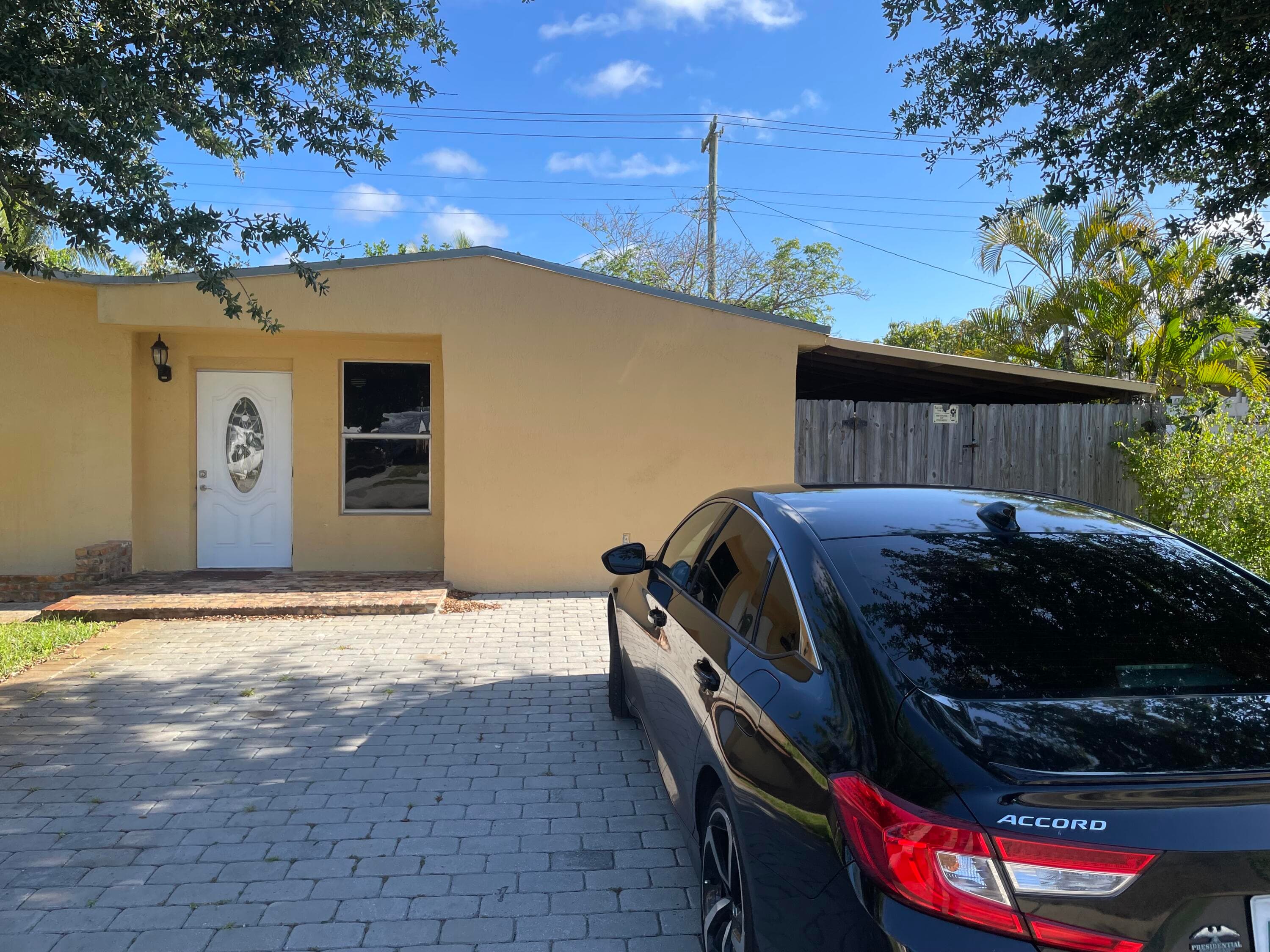 265 NE 46th Street, Deerfield Beach, FL 33064 — photo 7 of 9