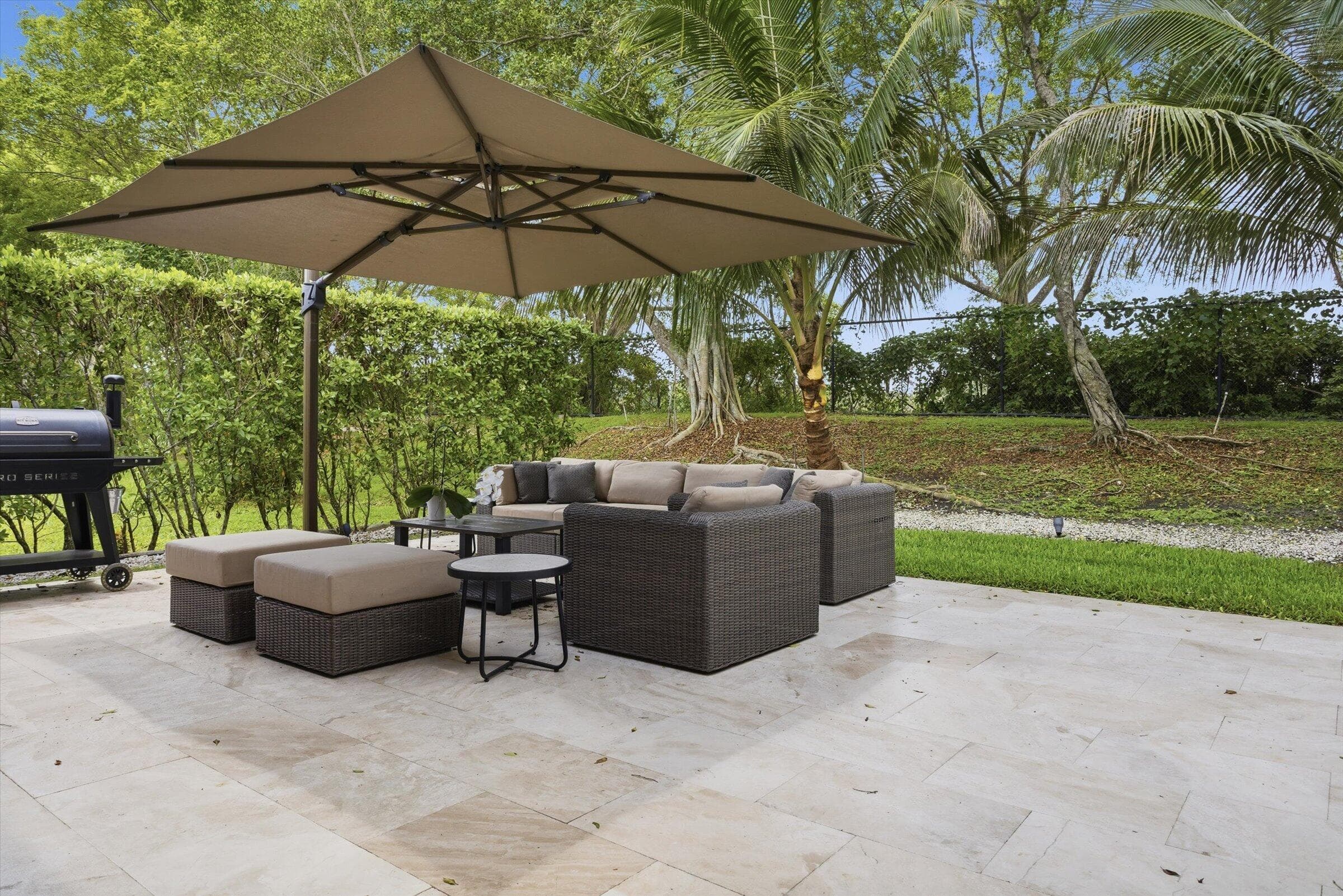 19518 S Whitewater Avenue, Weston, FL 33332 — photo 31 of 57