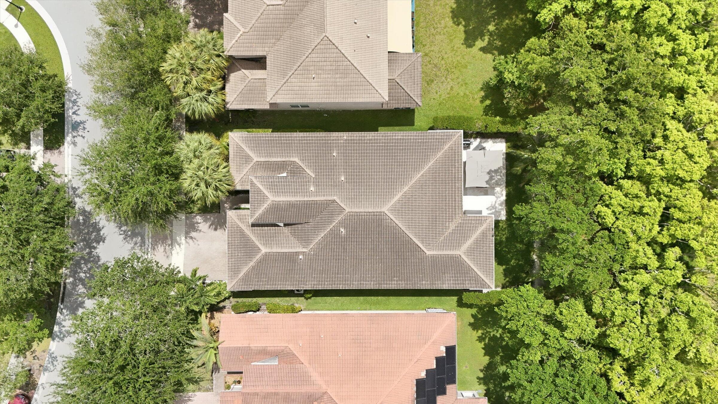 19518 S Whitewater Avenue, Weston, FL 33332 — photo 34 of 57