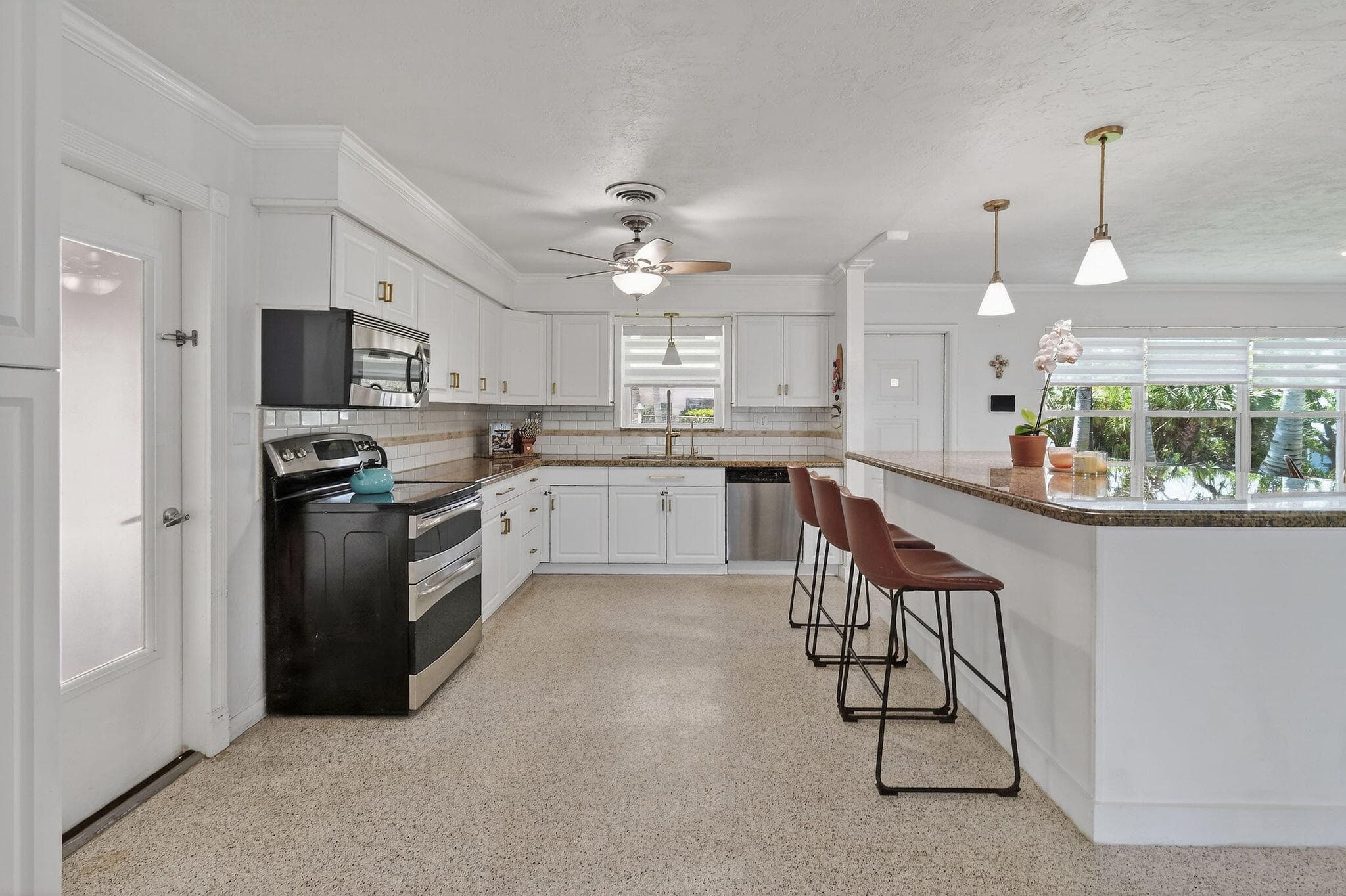 12890 SE Circle Drive, Hobe Sound, FL 33455 — photo 17 of 82