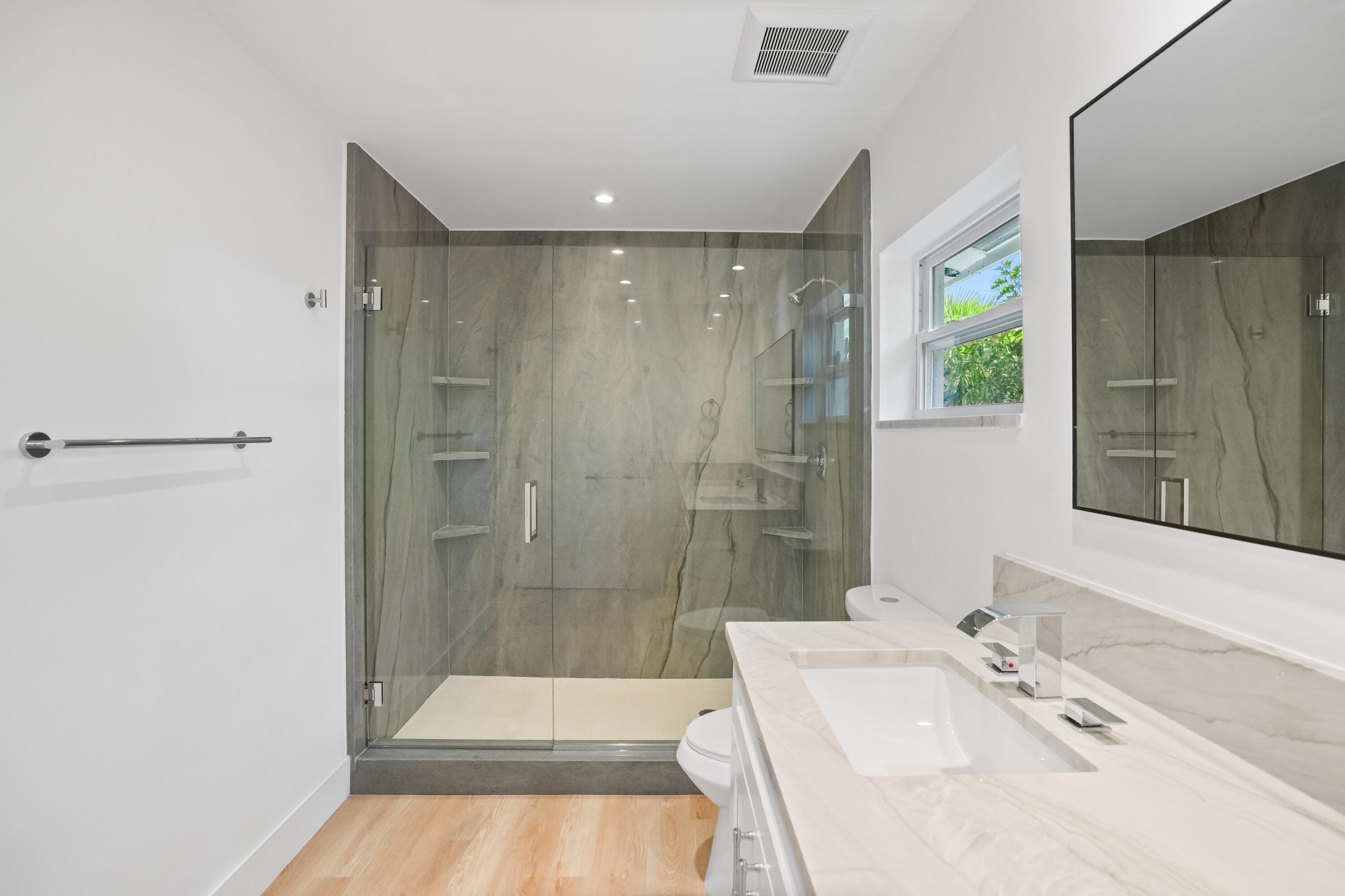 1404 NE 2nd Street, Pompano Beach, FL 33060 — photo 11 of 24