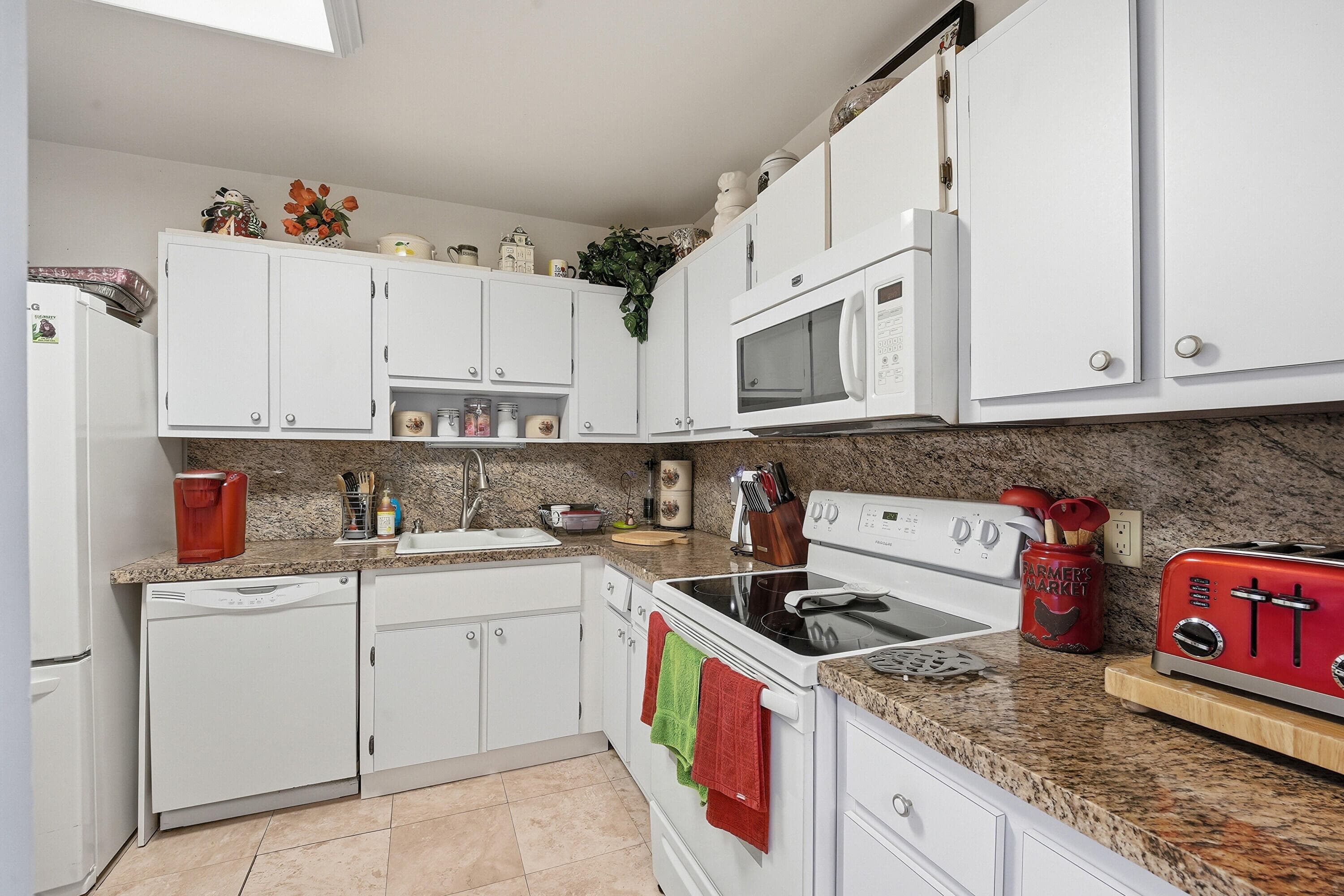 3800 Hillcrest Drive 1219, Hollywood, FL 33021 — photo 7 of 33