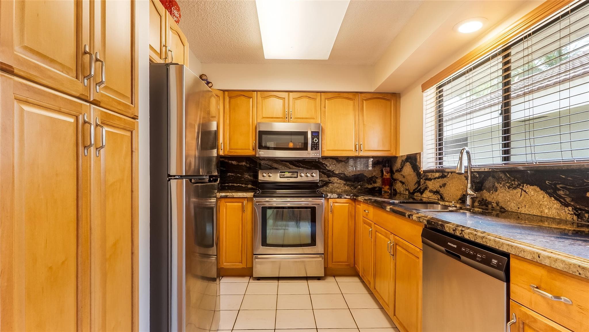 1867 NW 99th Avenue, Plantation, FL 33322 — photo 13 of 42