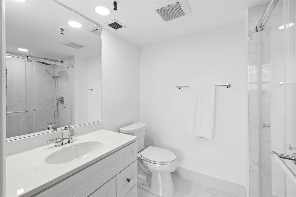 4550 NW 18th Avenue 709, Deerfield Beach, FL 33064 — photo 12 of 40