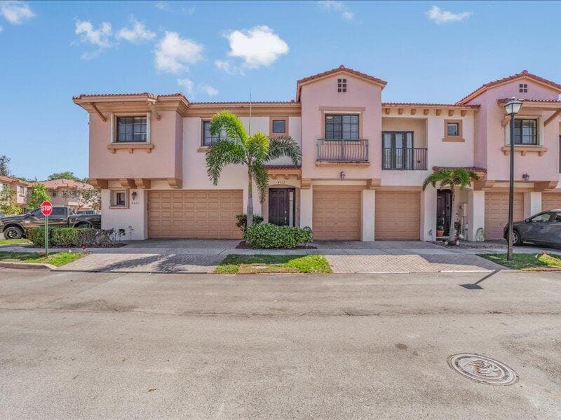 4712 Grand Cypress Circle N, Coconut Creek, FL 33073 — photo 2 of 39