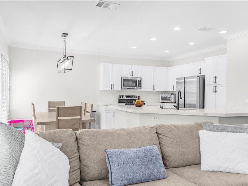 4712 Grand Cypress Circle N, Coconut Creek, FL 33073 — photo 8 of 39