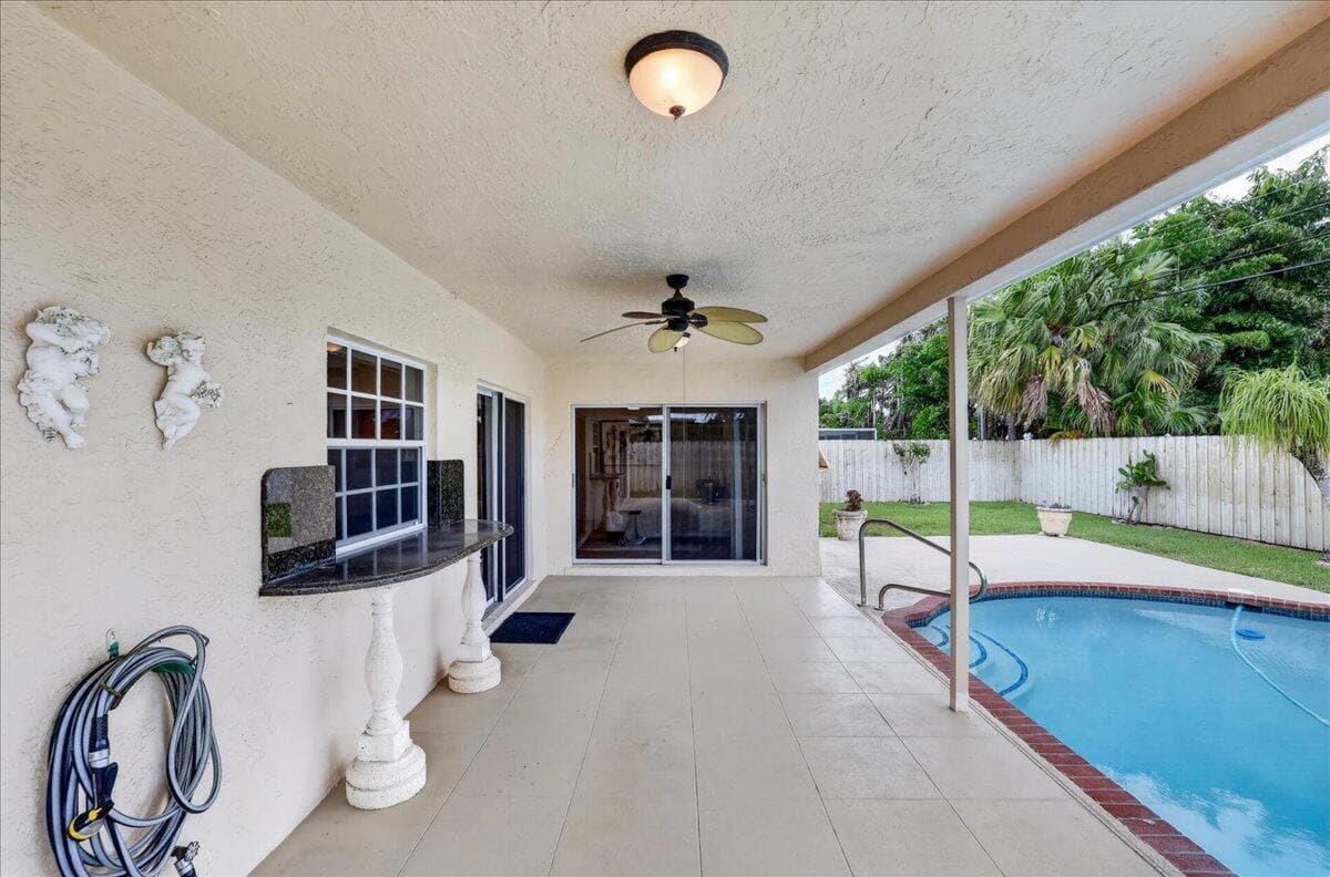7 Tam O Shanter Lane, Boca Raton, FL 33431 — photo 6 of 35