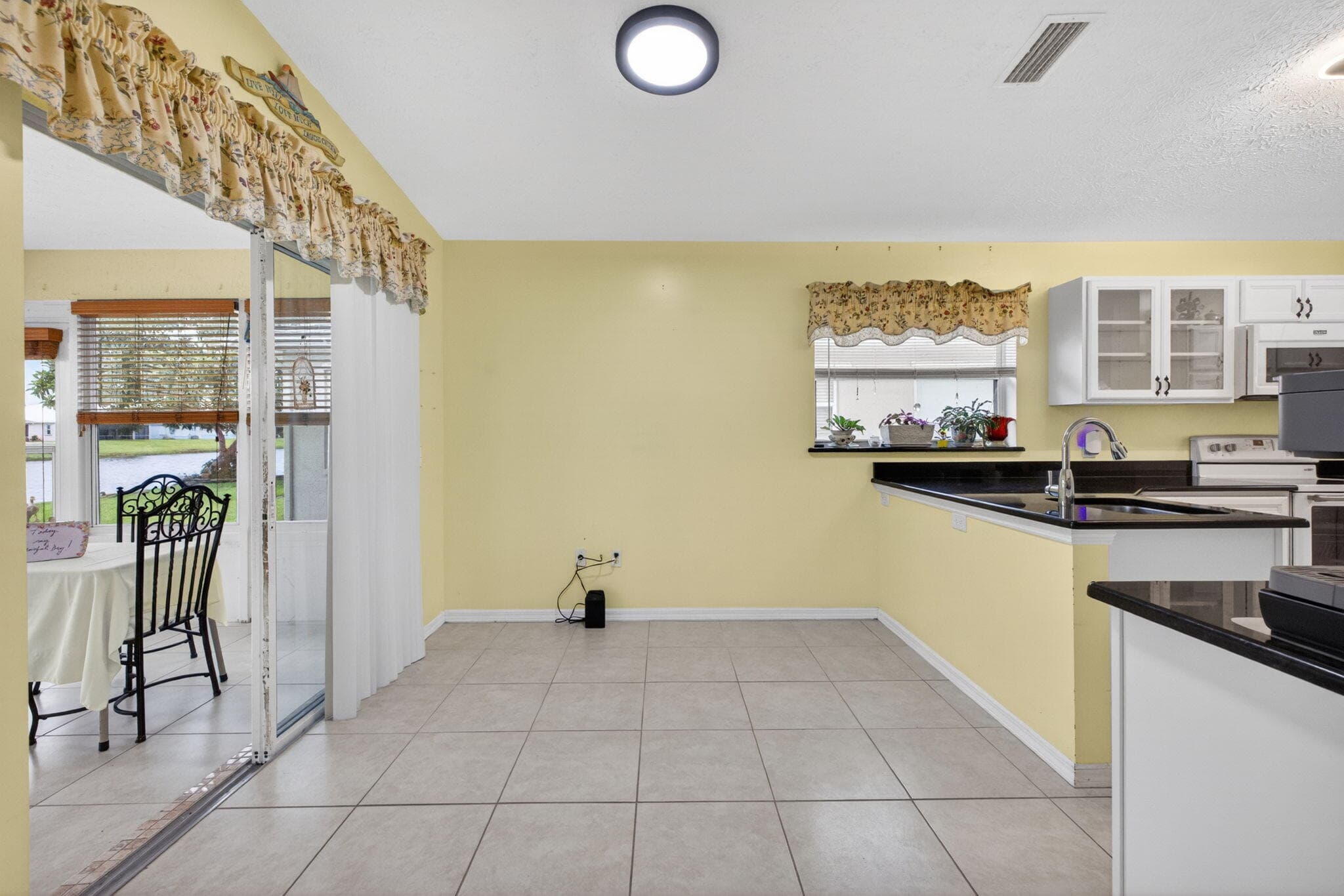 14019 Aguila Avenue, Fort Pierce, FL 34951 — photo 10 of 40