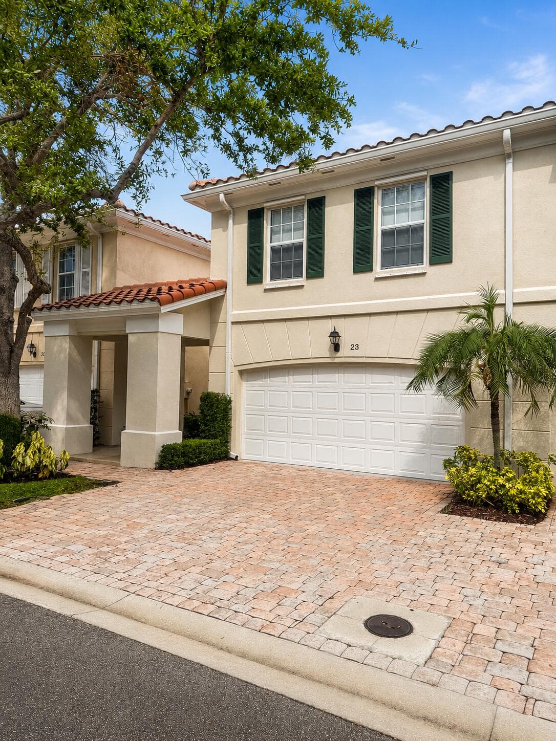23 Live Oak Circle, Tequesta, FL 33469 — photo 2 of 40