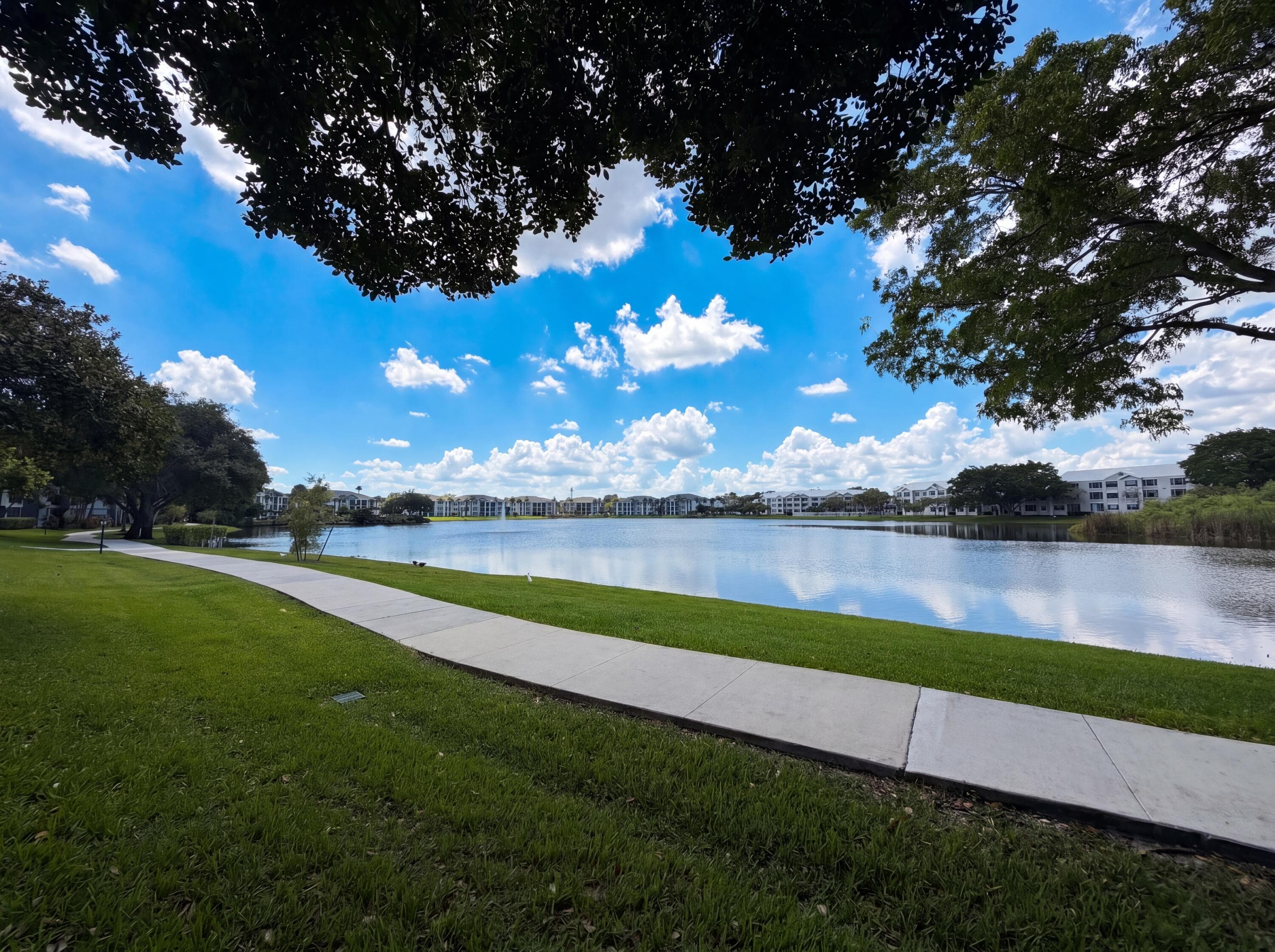 2737 S Oakland Forest Drive 202, Oakland Park, FL 33309 — photo 5 of 18