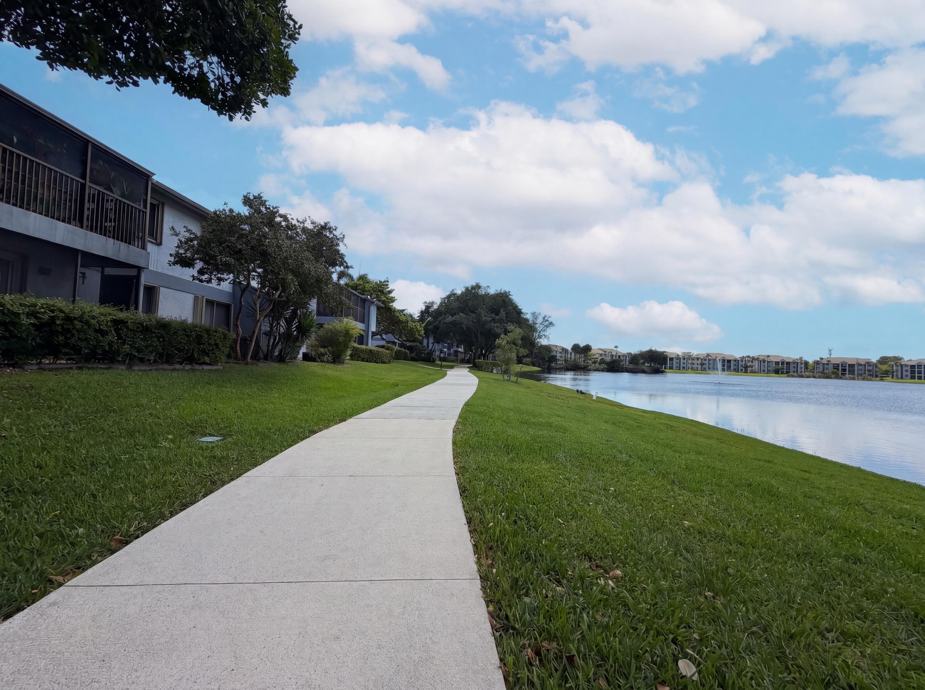 2737 S Oakland Forest Drive 202, Oakland Park, FL 33309 — photo 16 of 18