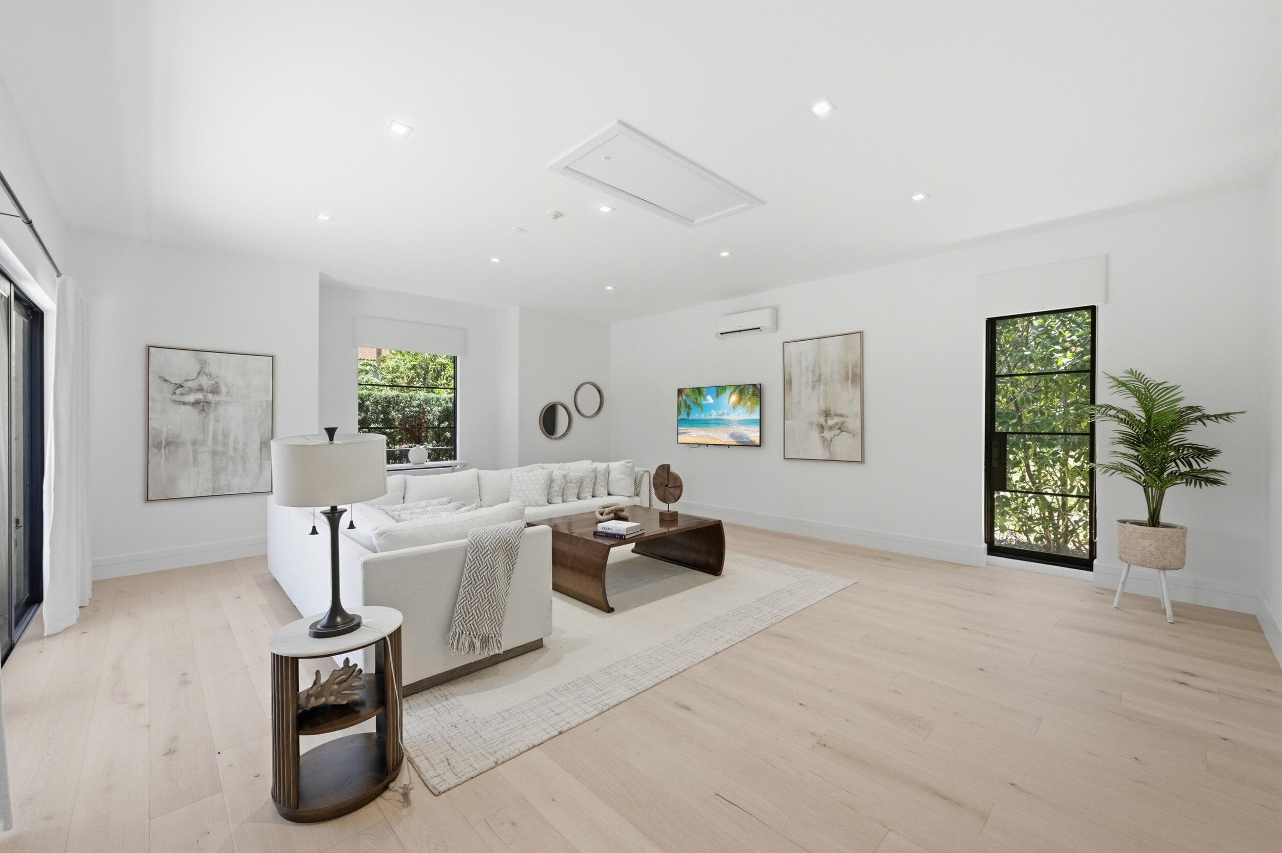 248 E Lakewood Road, West Palm Beach, FL 33405 — photo 16 of 43