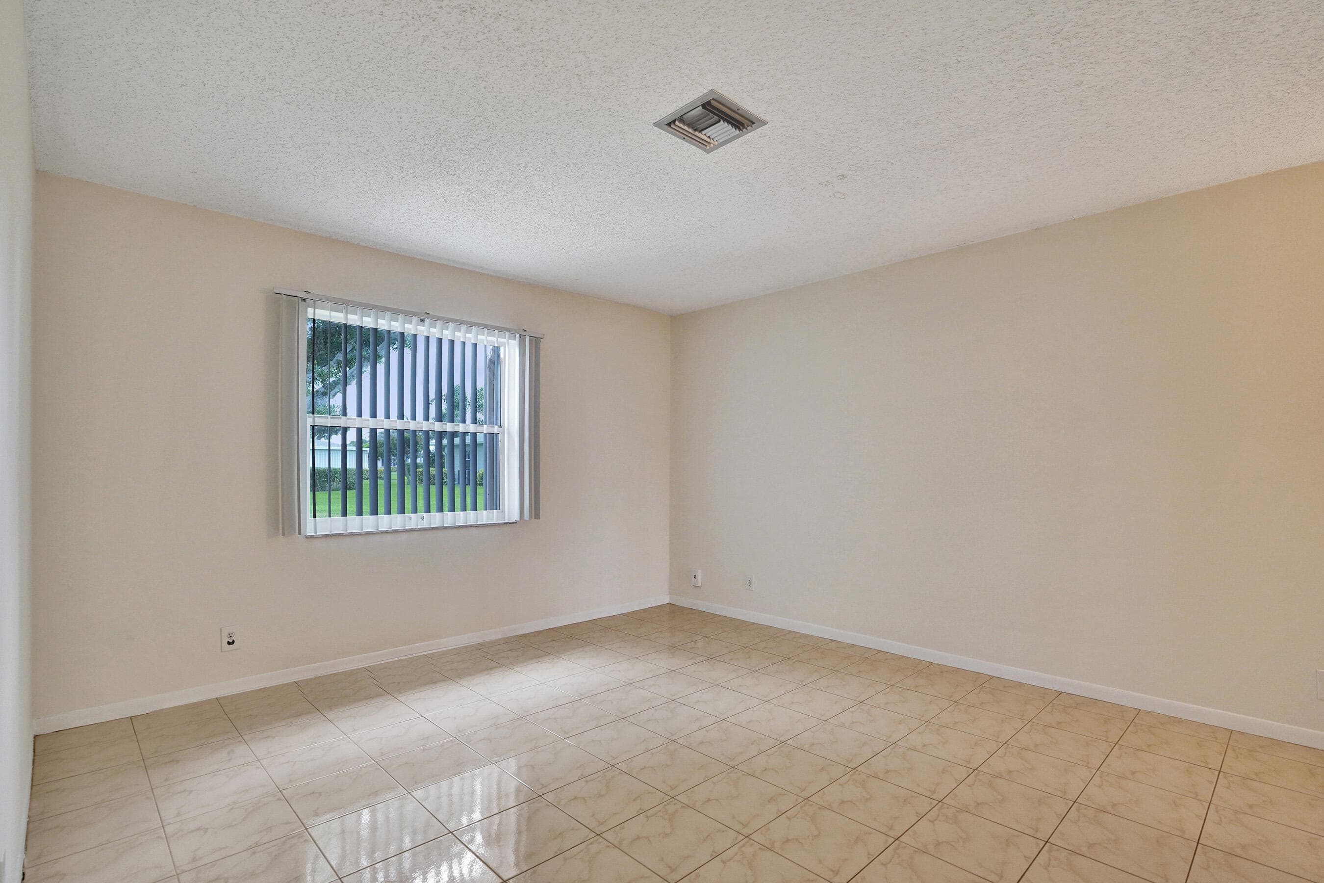 2521 Juniper Drive 11-b, Delray Beach, FL 33445 — photo 12 of 41